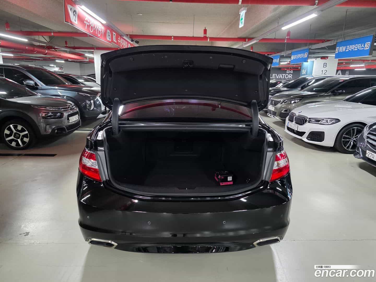 Grandeur Hyundai 2015.0-INNER-008