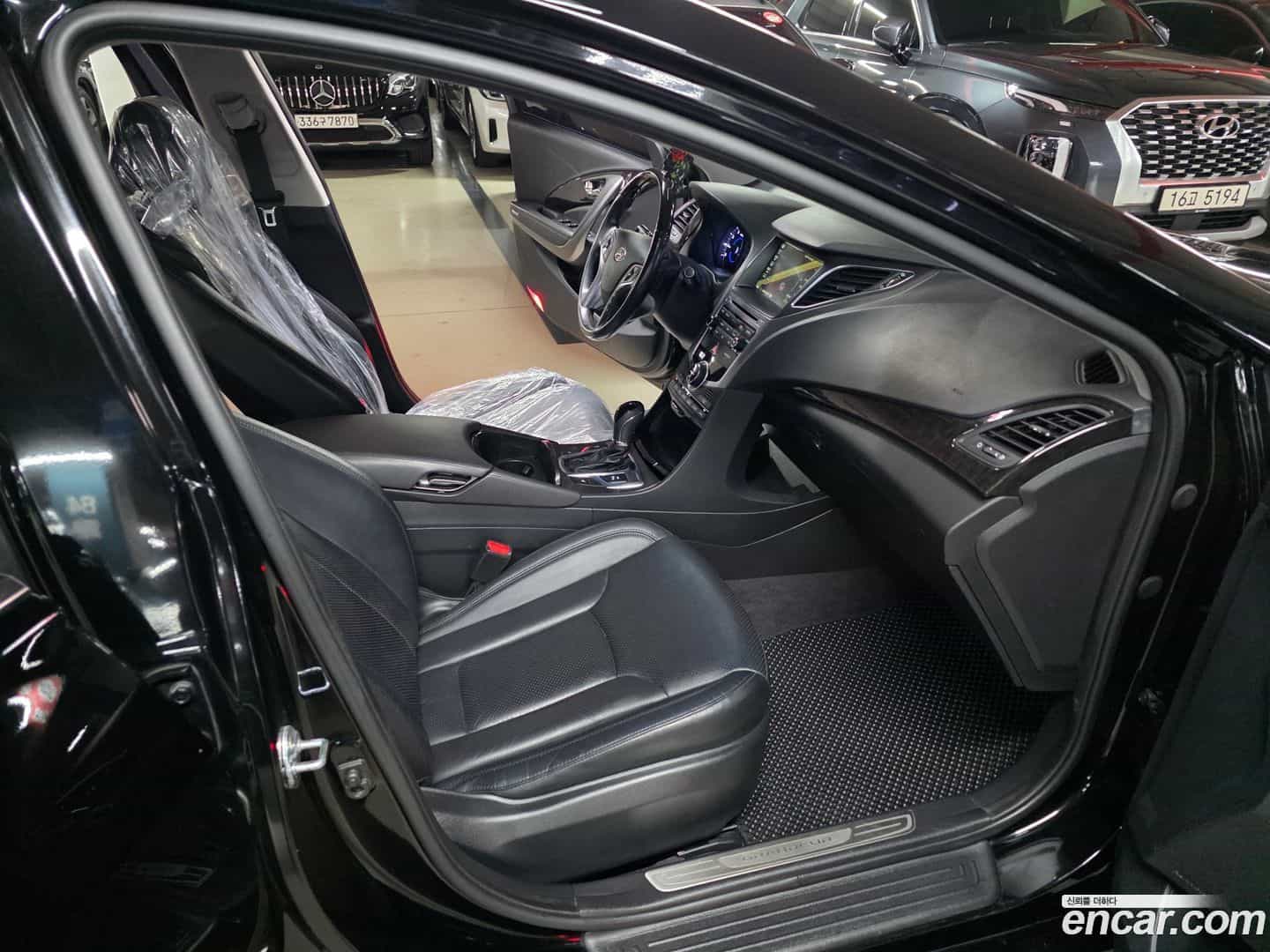 Grandeur Hyundai 2015.0-OPTION-016