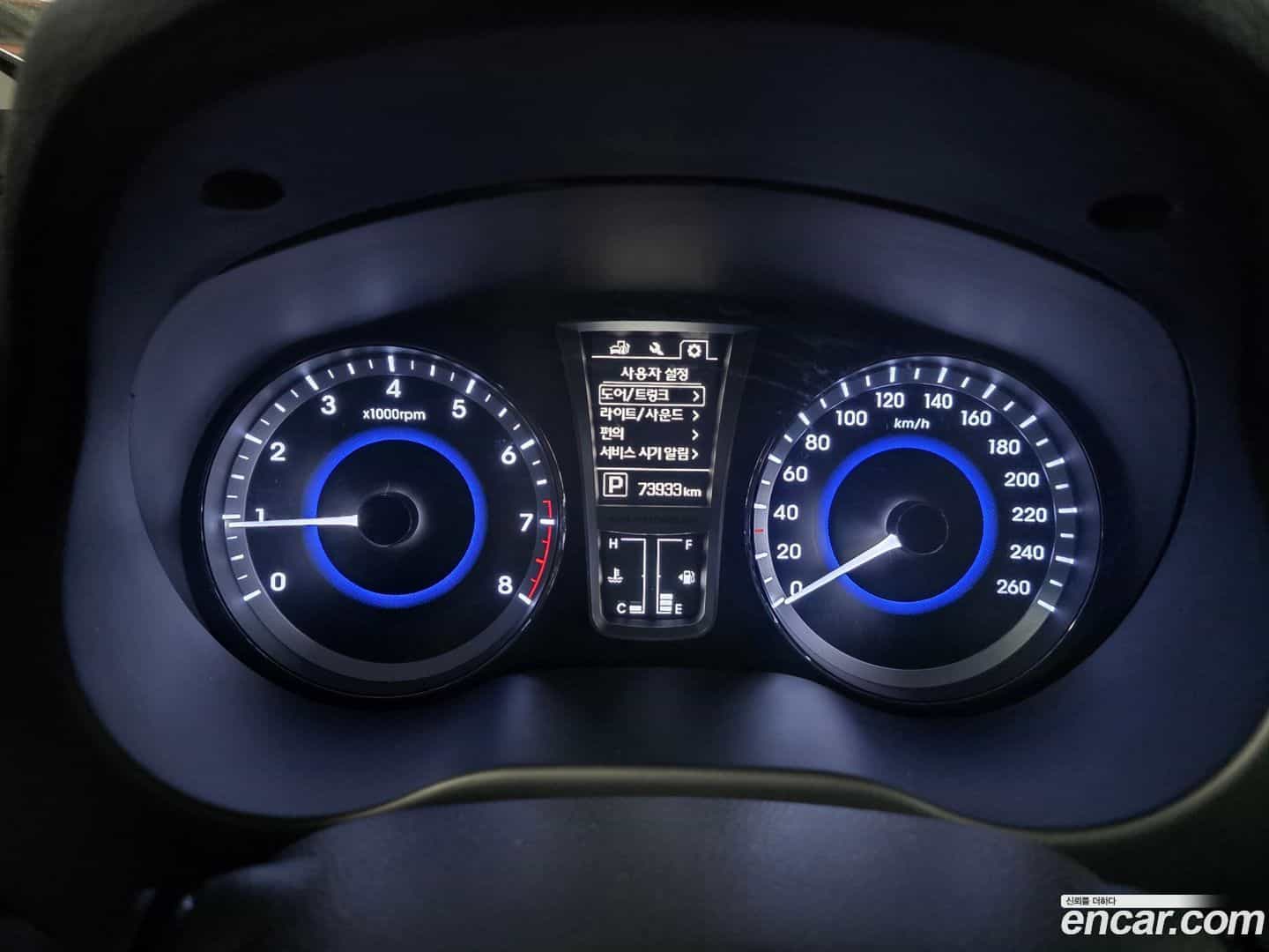 Grandeur Hyundai 2015.0-OPTION-018