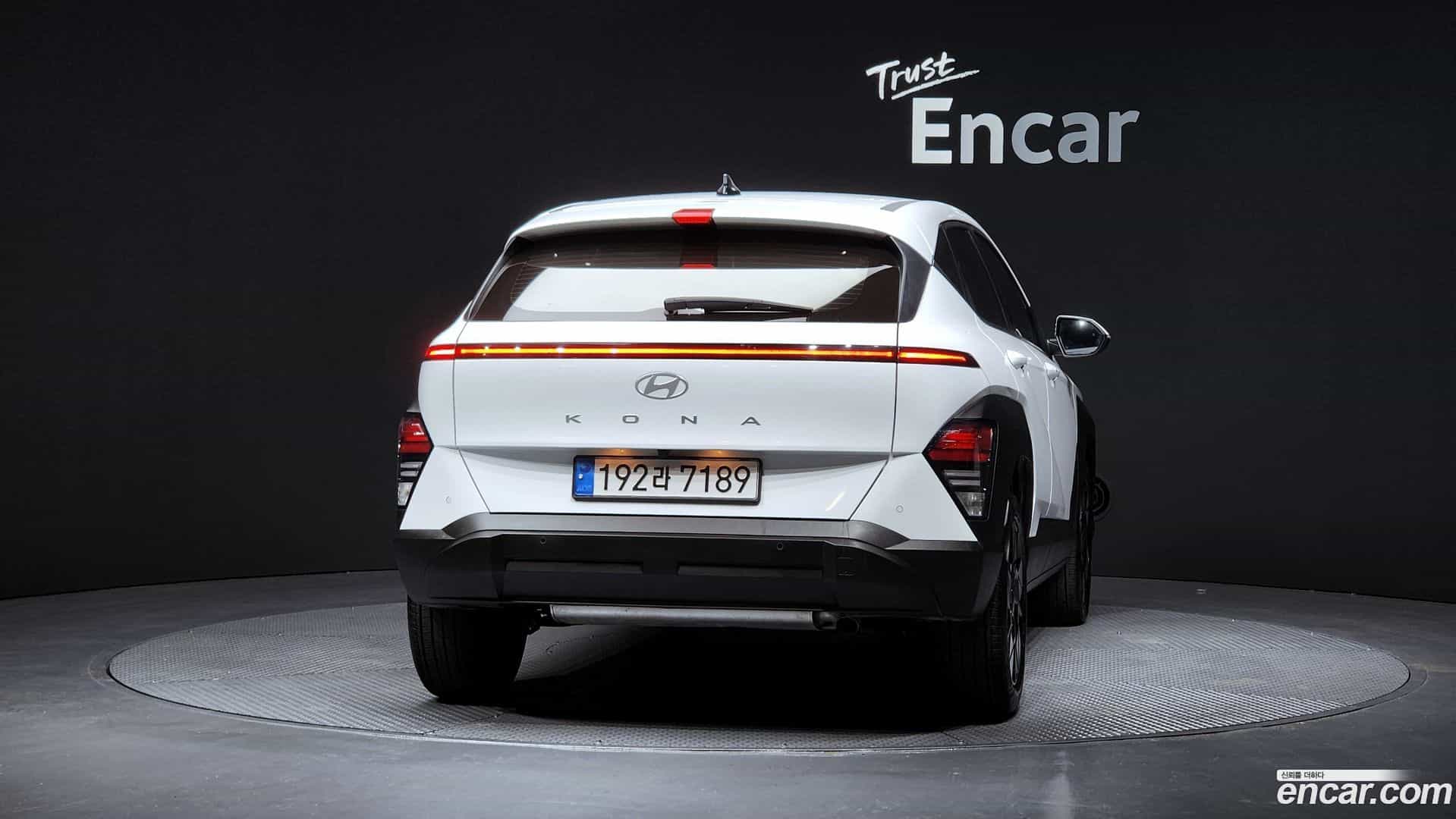 Kona Hyundai 2024.8-OUTER-004