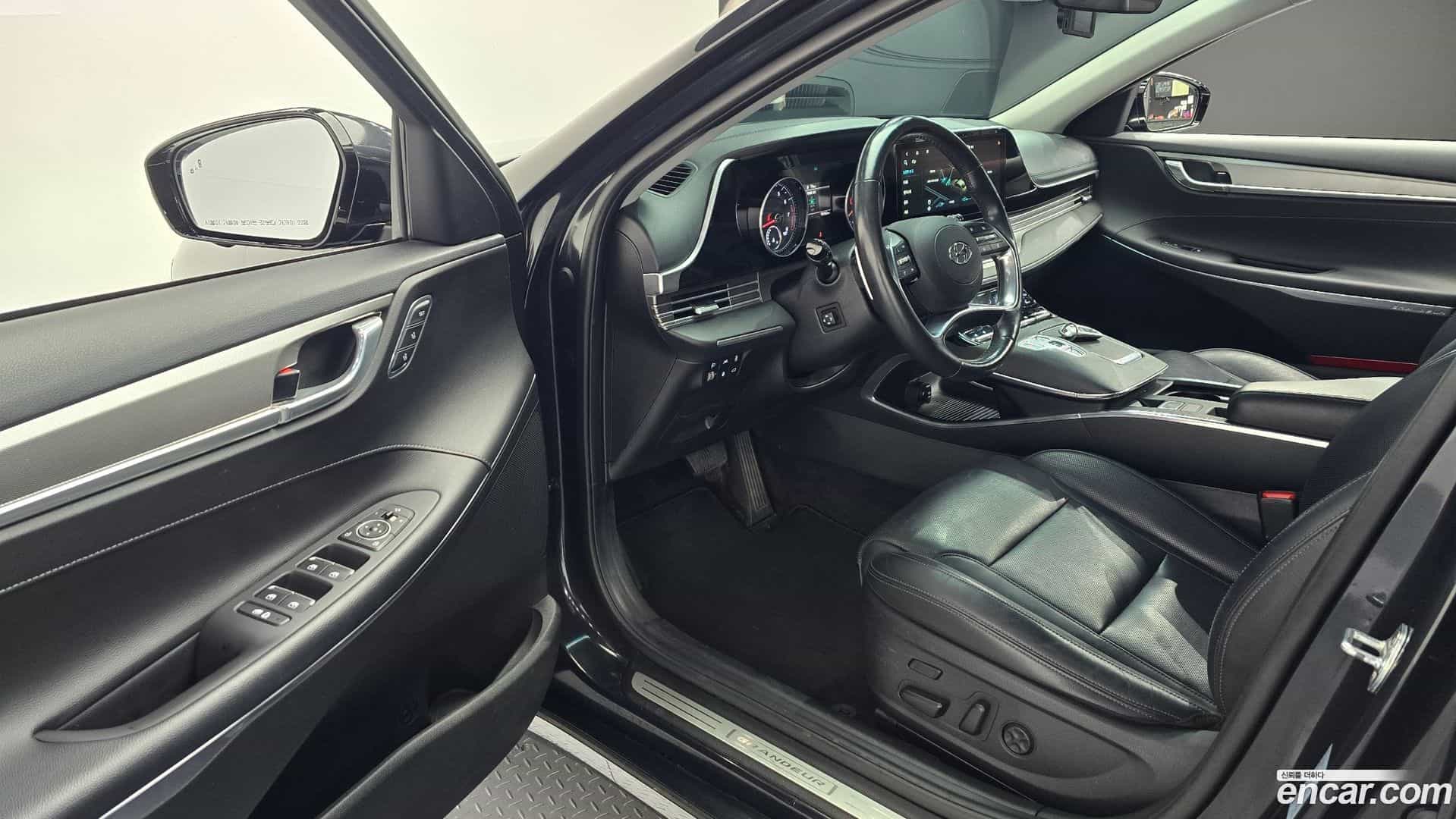 Grandeur Hyundai 2020.9-OPTION-015