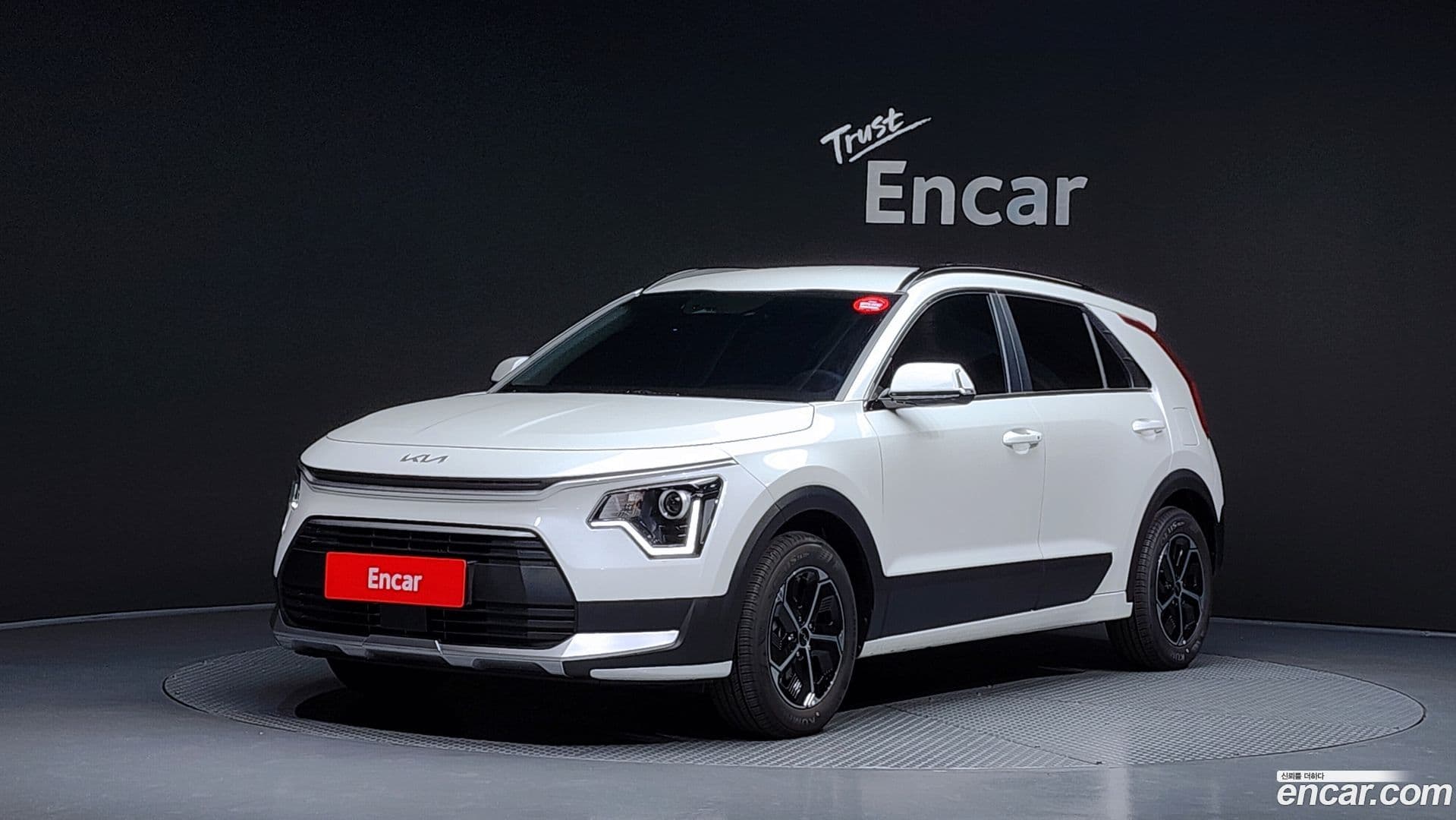 Main__Slider__Photo:Niro Kia 2025.4-0