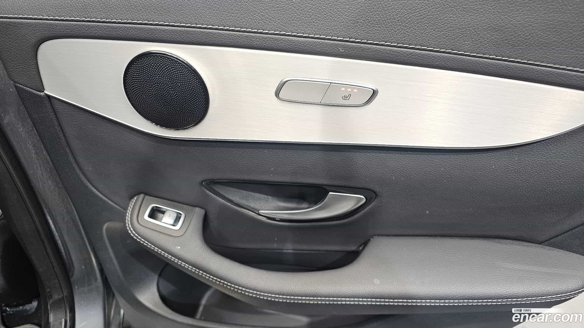 GLC-Class Mercedes-Benz 2021.2-OPTION-022