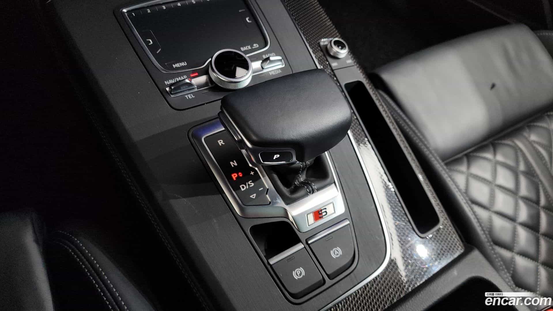 SQ5 Audi 2020.11-INNER-009