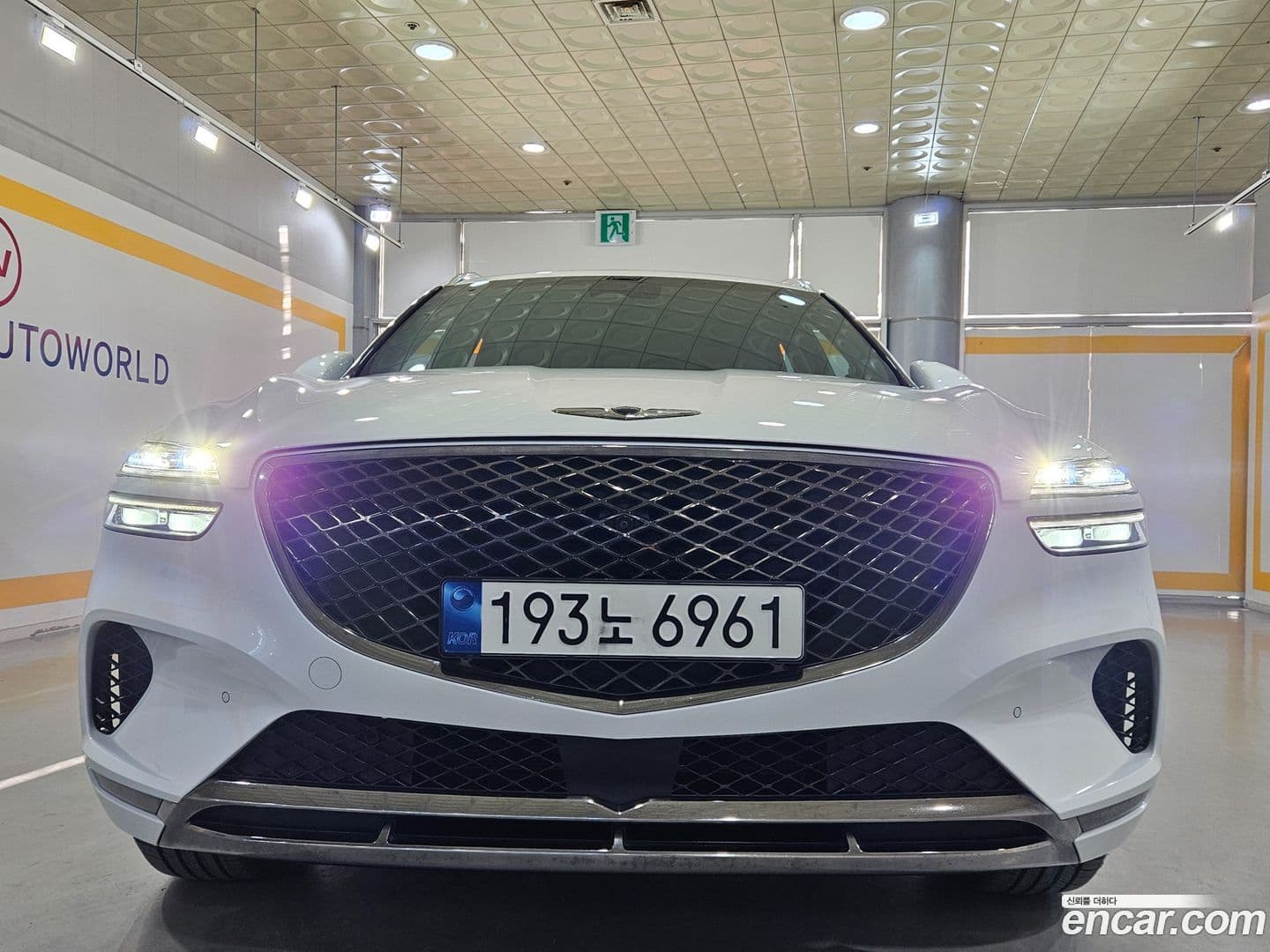 Main__Slider__Photo:GV70 Genesis 2022.10-0