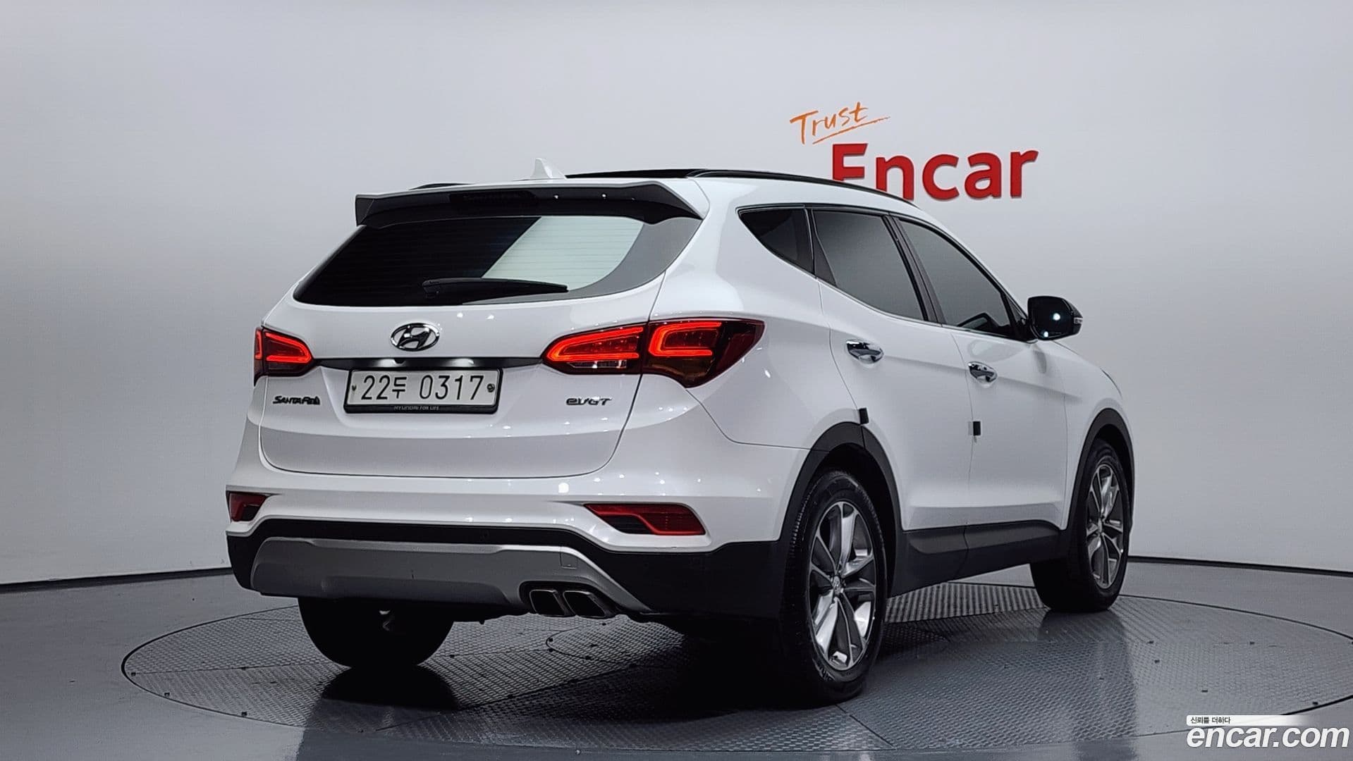 Main__Slider__Photo:Santafe Hyundai 2016.7-1