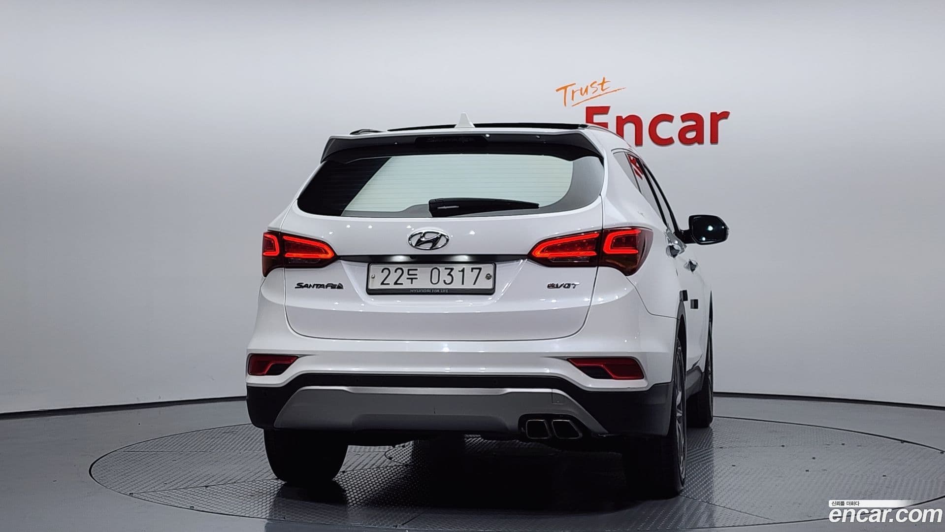 Main__Slider__Photo:Santafe Hyundai 2016.7-3