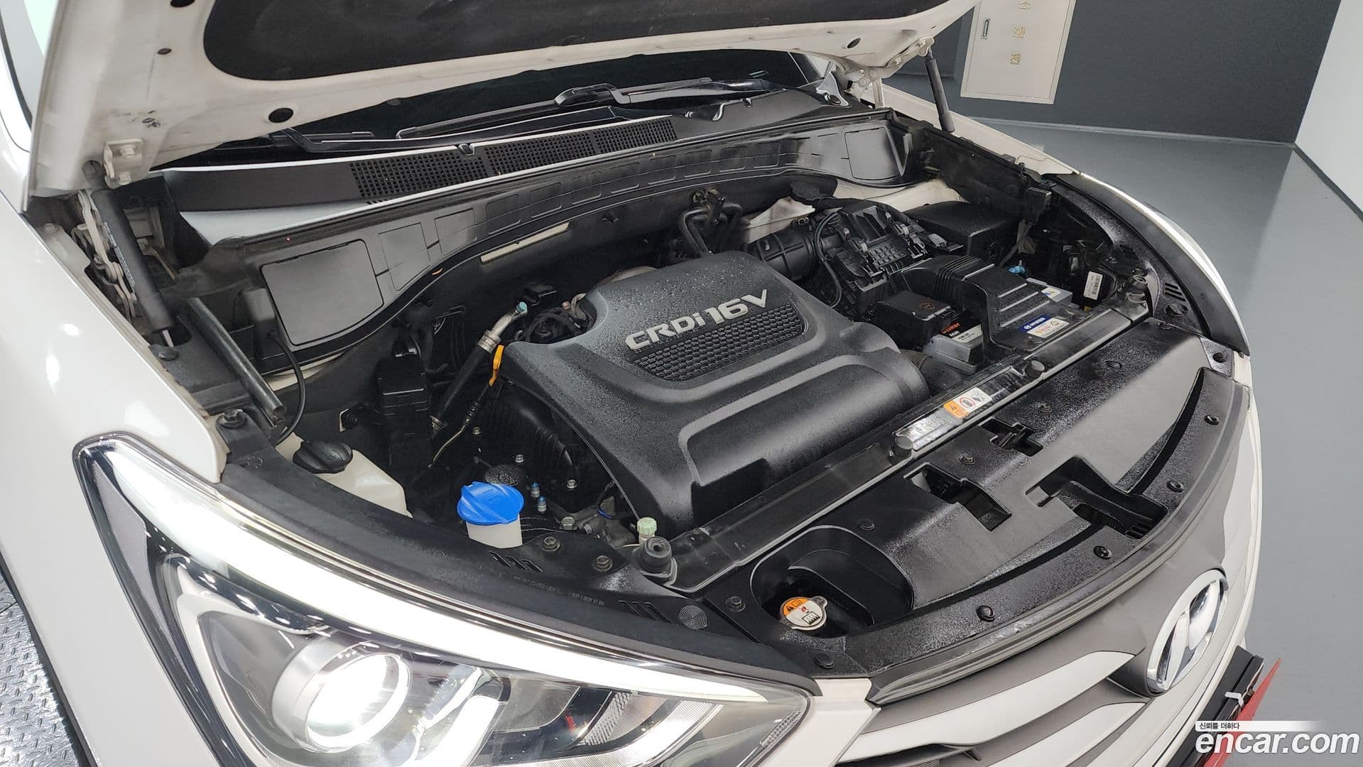Main__Slider__Photo:Santafe Hyundai 2016.7-5