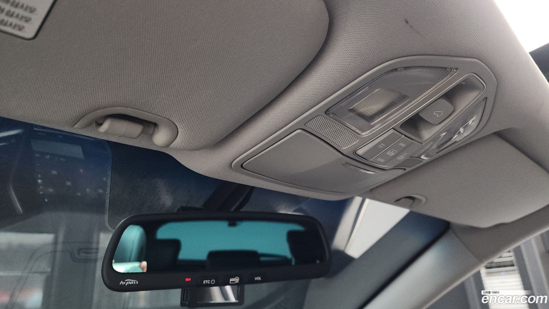Main__Slider__Photo:Santafe Hyundai 2016.7-16