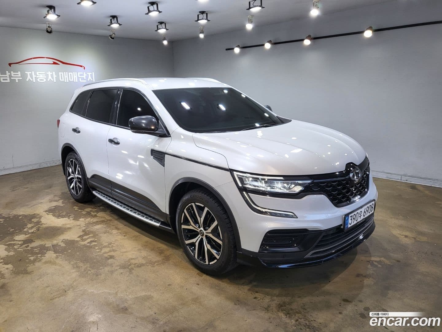 Main__Slider__Photo:QM6 Renault Korea 2021.8-0