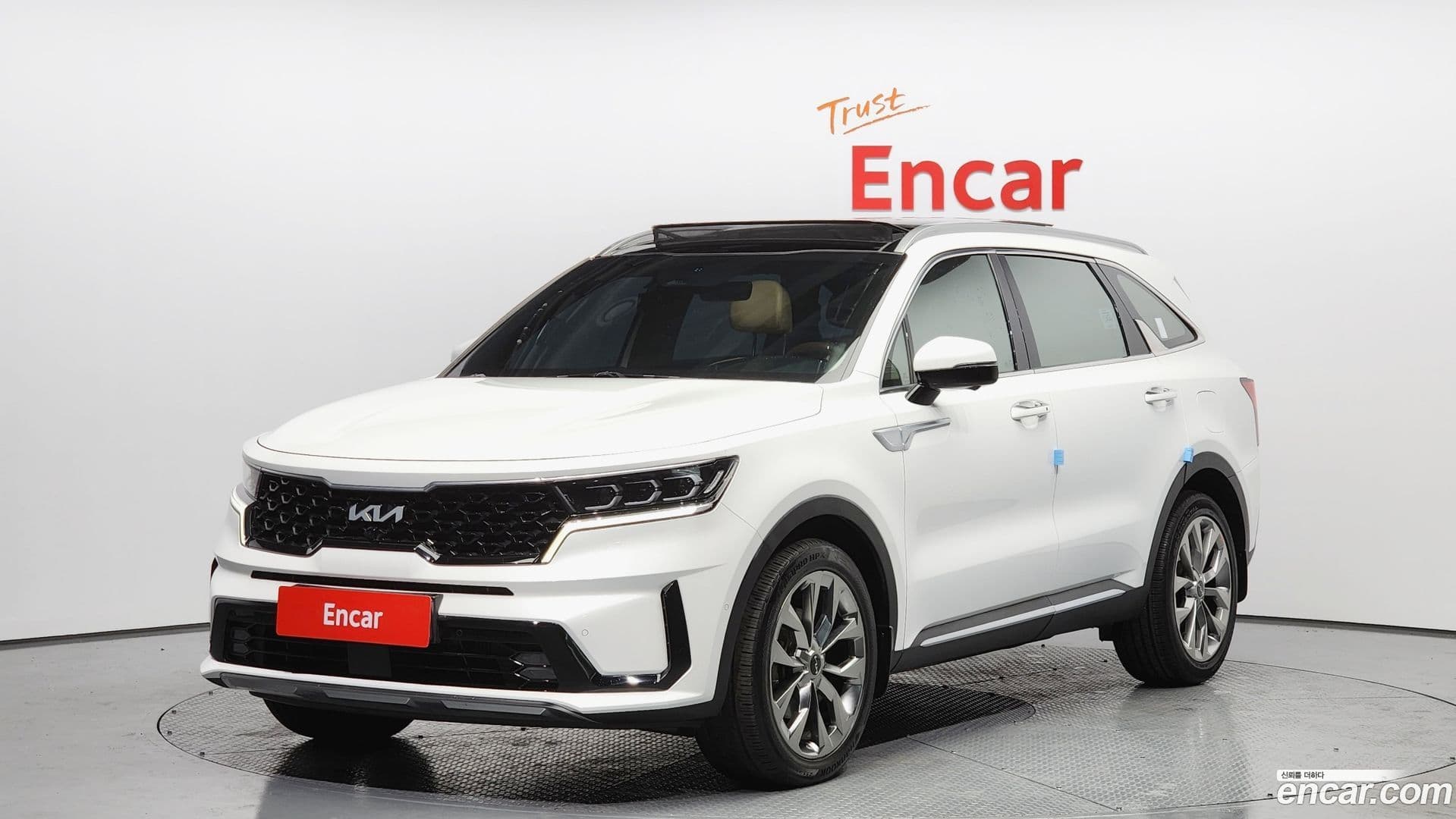 Main__Slider__Photo:Sorento Kia 2021.11-0