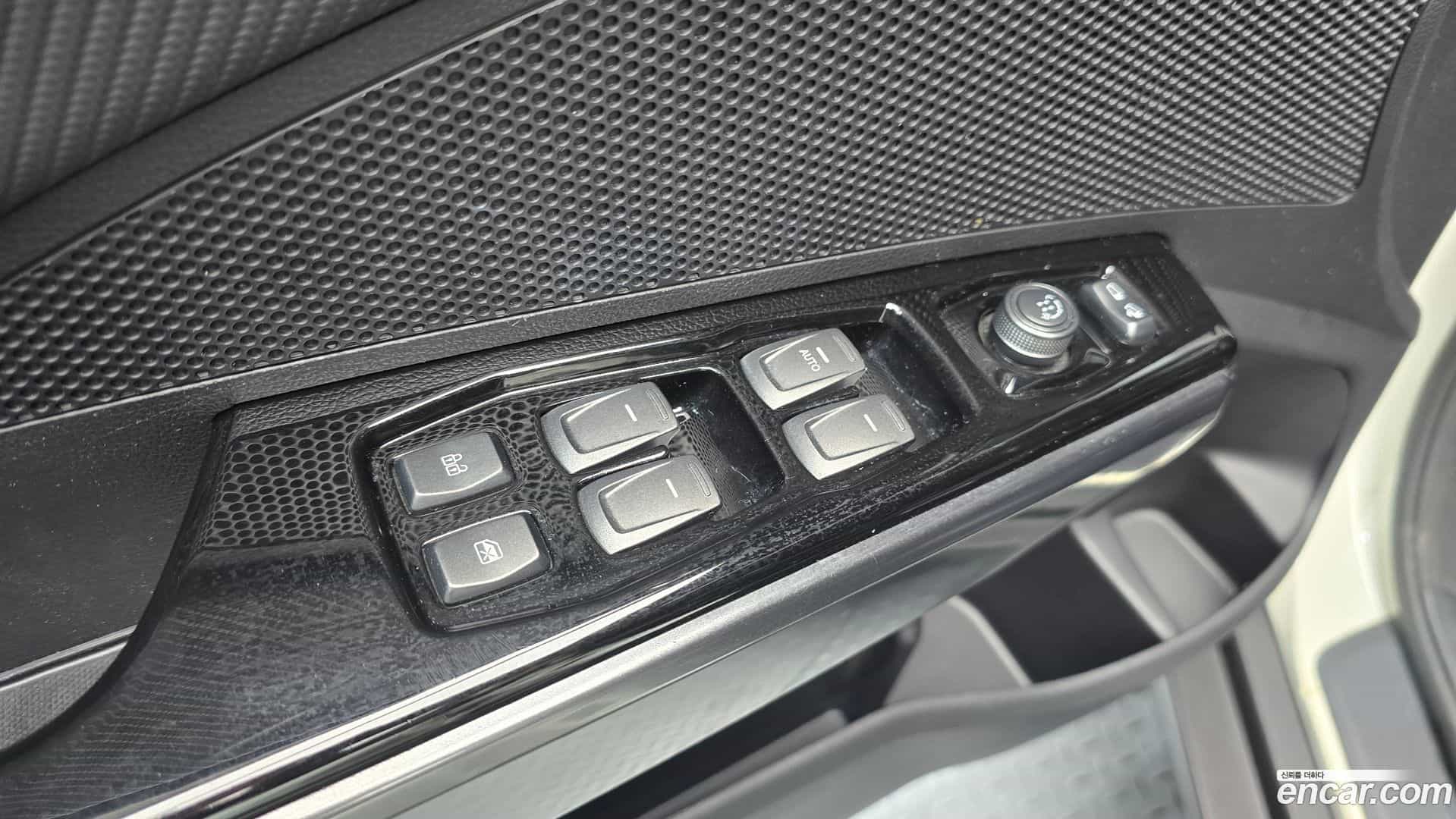 TIBOLI KG Mobility 2022.0-OPTION-018
