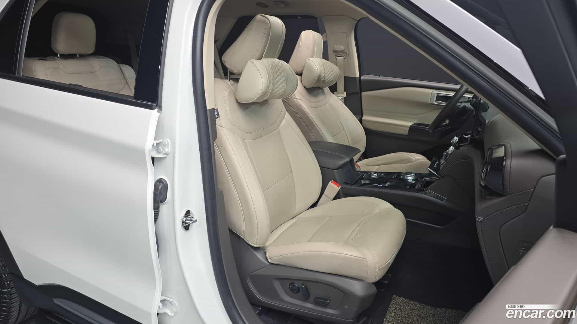 Explorer Ford 2021.11-OPTION-016