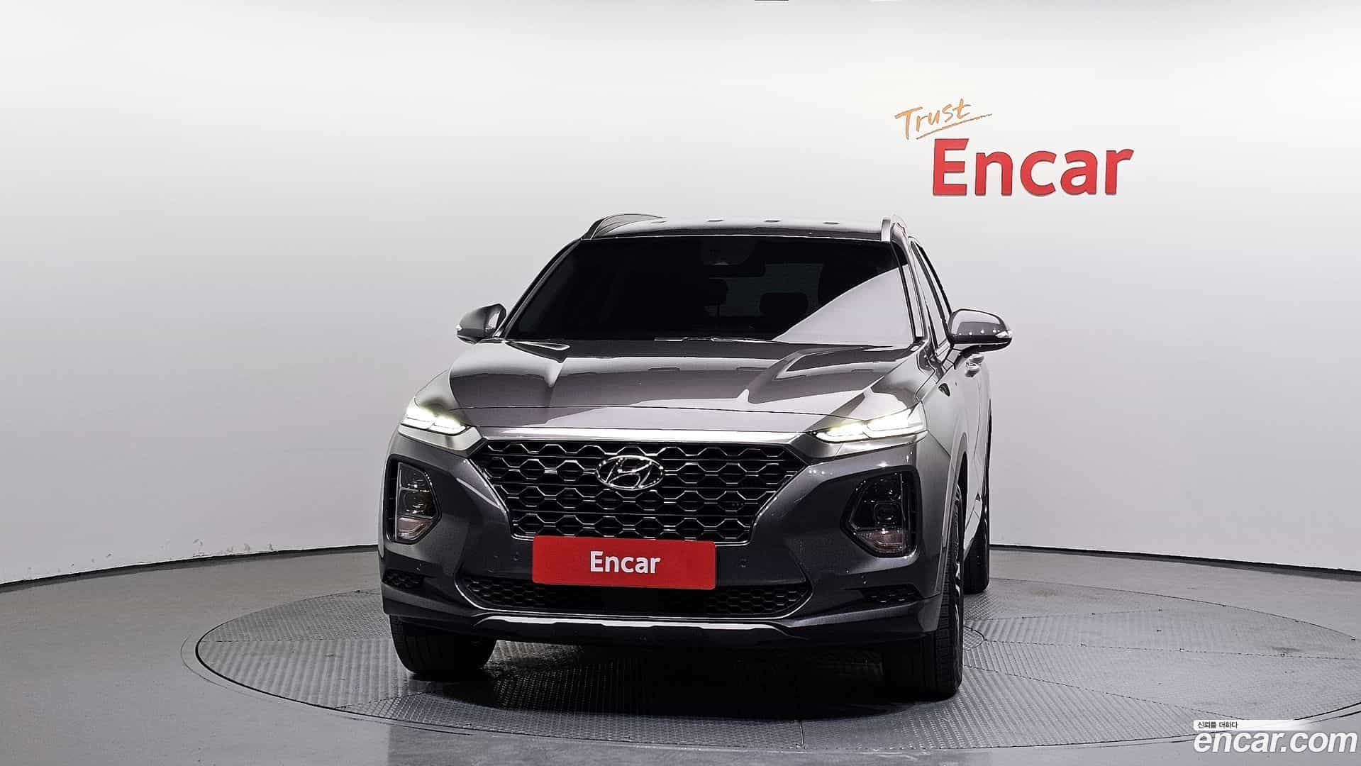 Santafe Hyundai 2018.10-OUTER-003