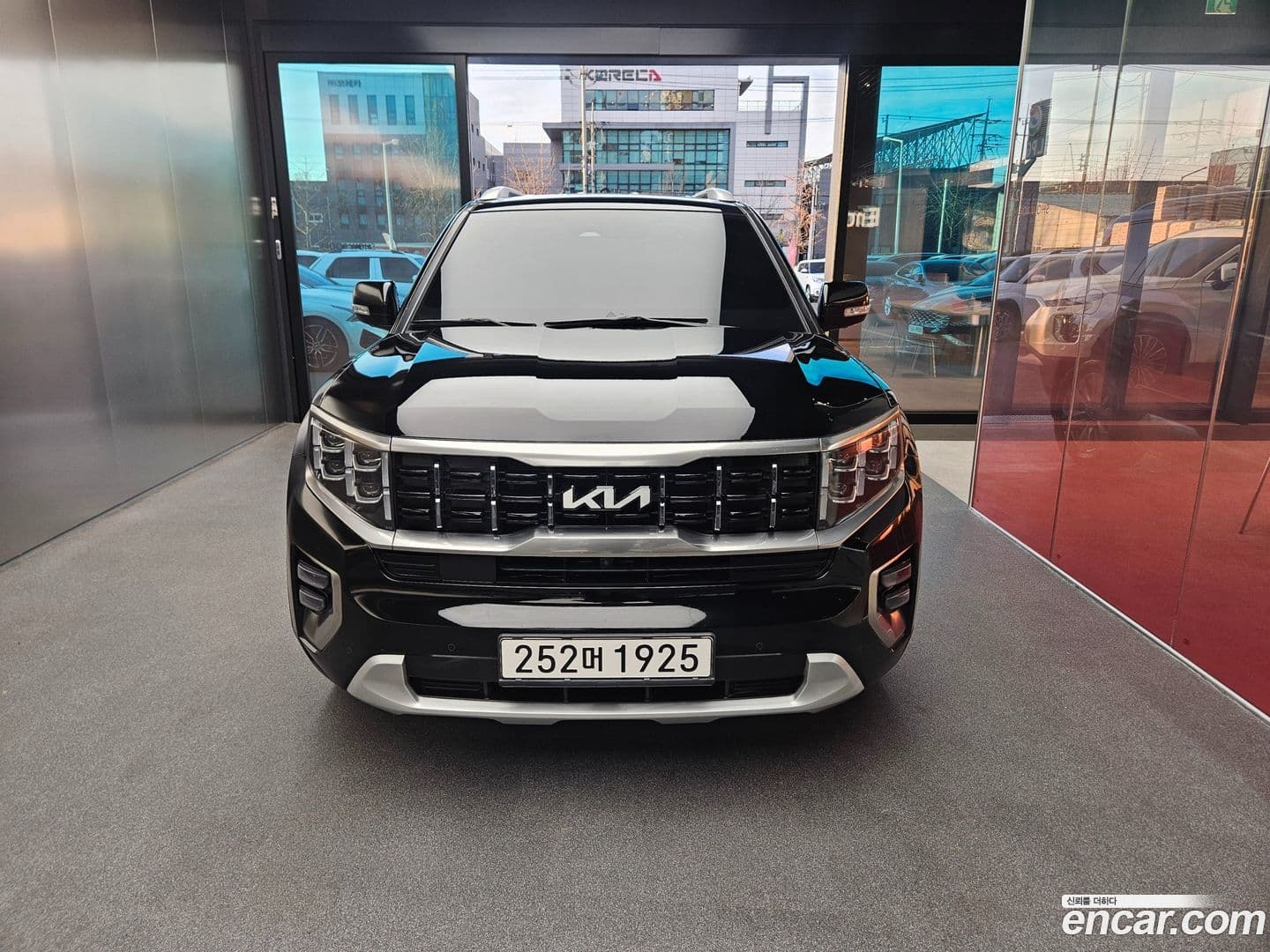 Main__Slider__Photo:Mohave Kia 2022.3-0