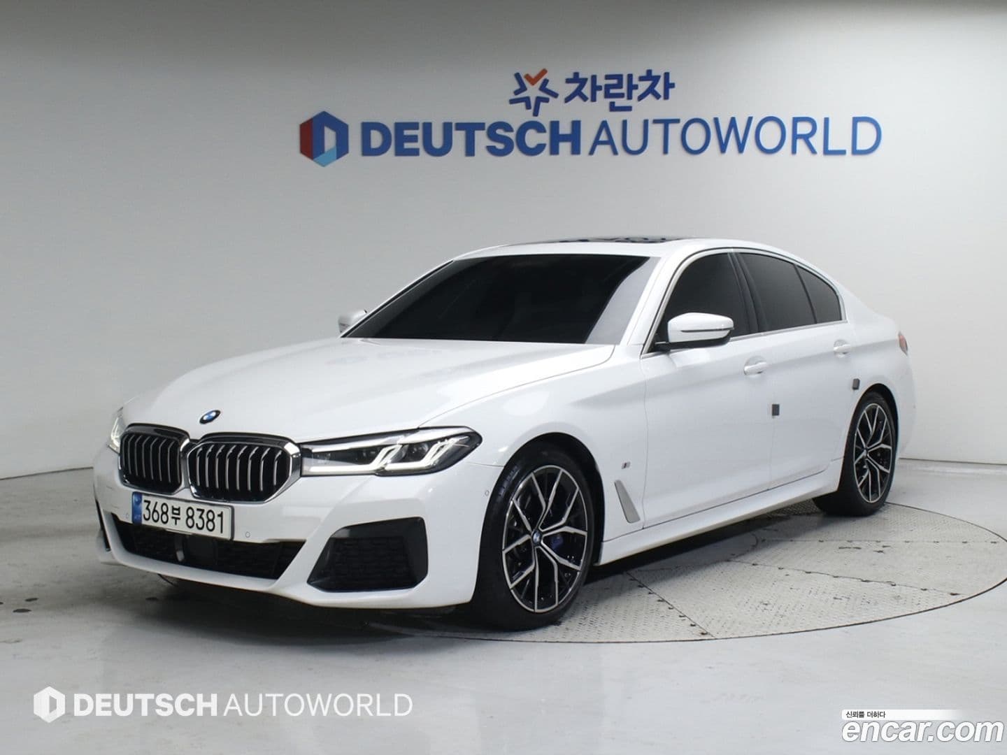 Main__Slider__Photo:5-Series BMW 2022.0-0