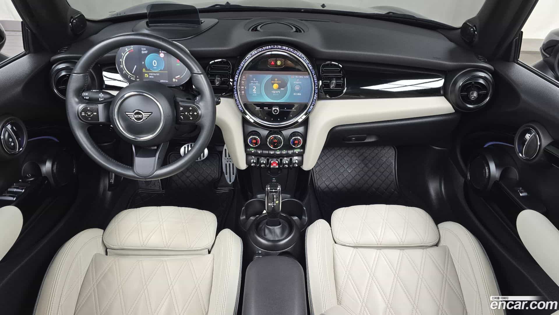 Cooper Convertible Mini 2023.3-INNER-007