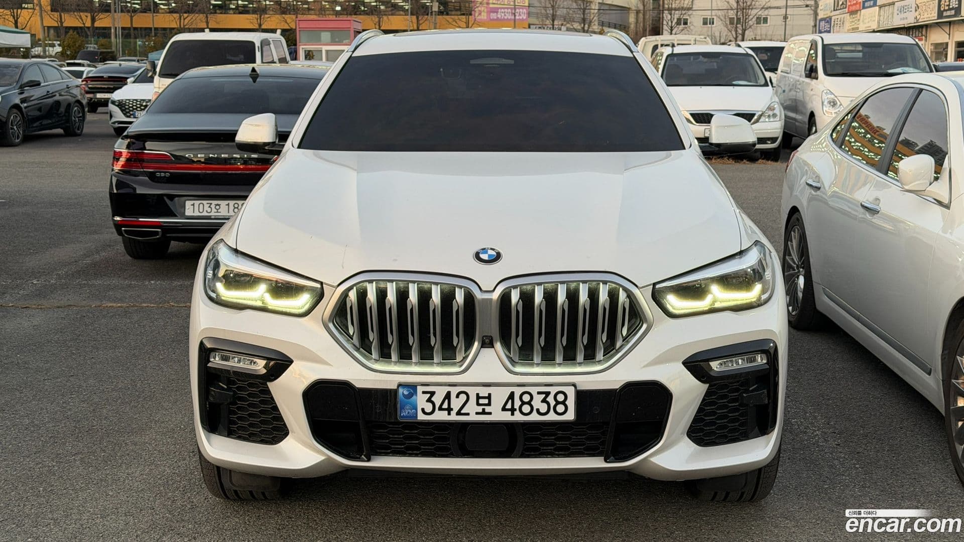 Main__Slider__Photo:X6 BMW 2020.10-0