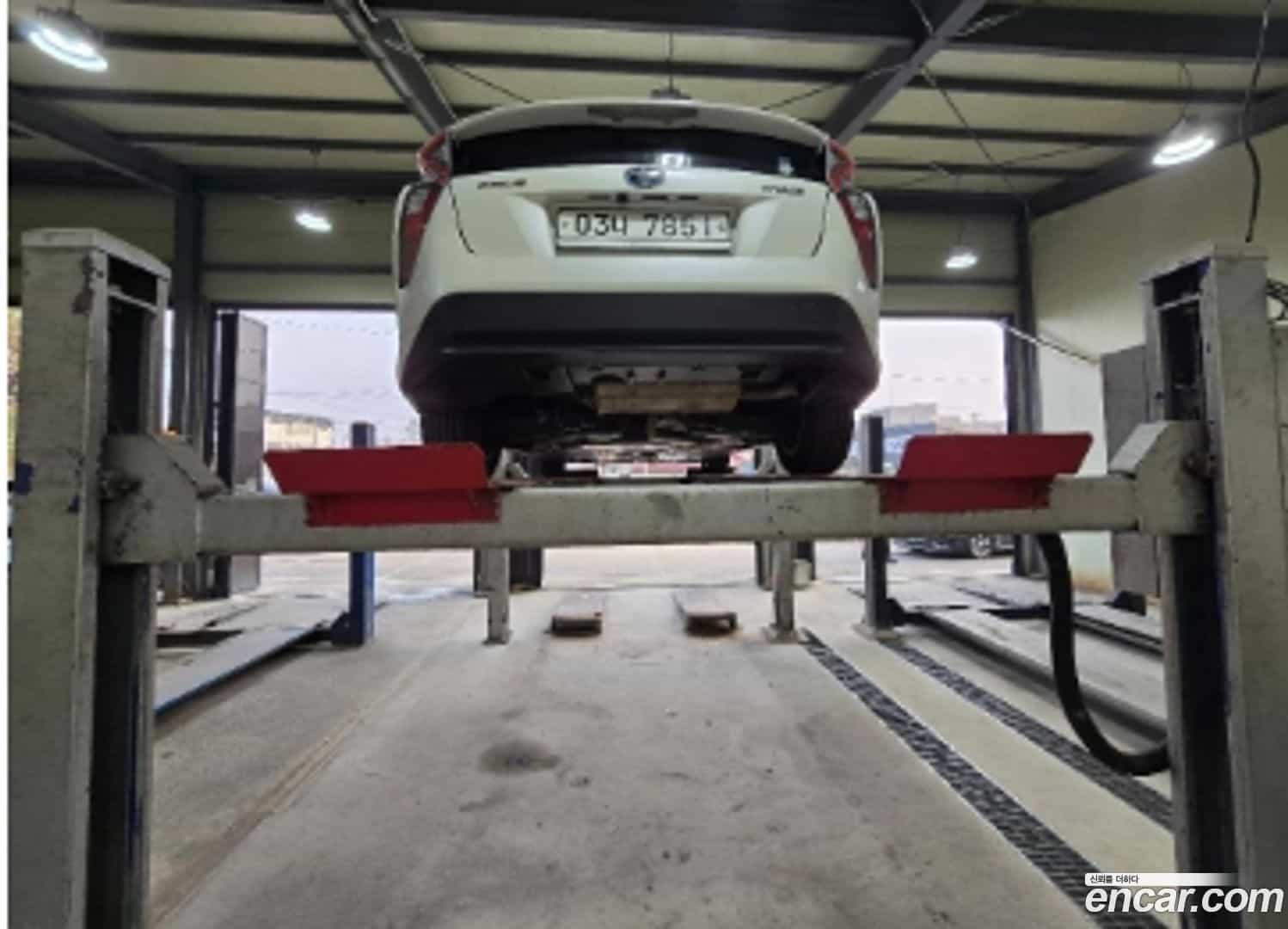 Prius Toyota 2018.11-OUTER-002