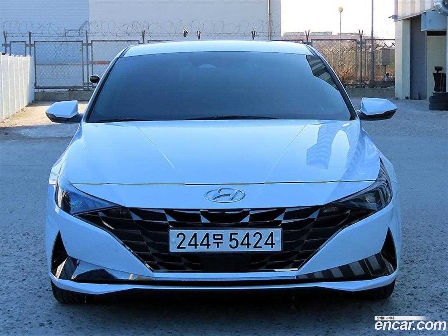 Main__Slider__Photo:AVANTE Hyundai 2021.4-0