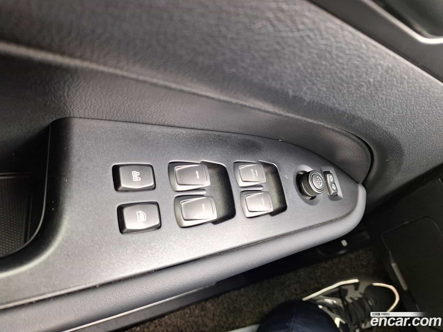 Rexton KG Mobility 2021.4-INNER-009