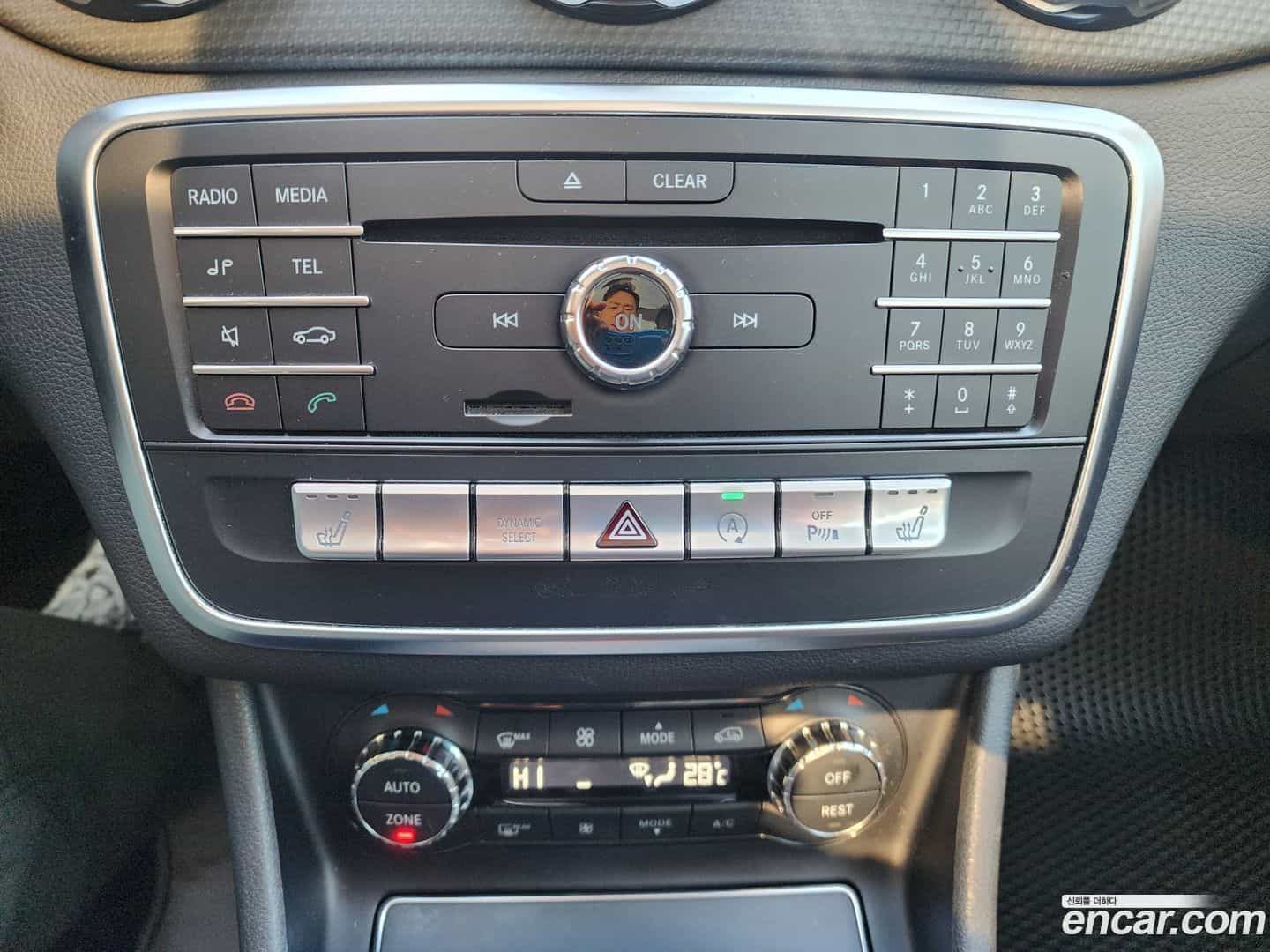 GLA-Class Mercedes-Benz 2018.0-OPTION-020