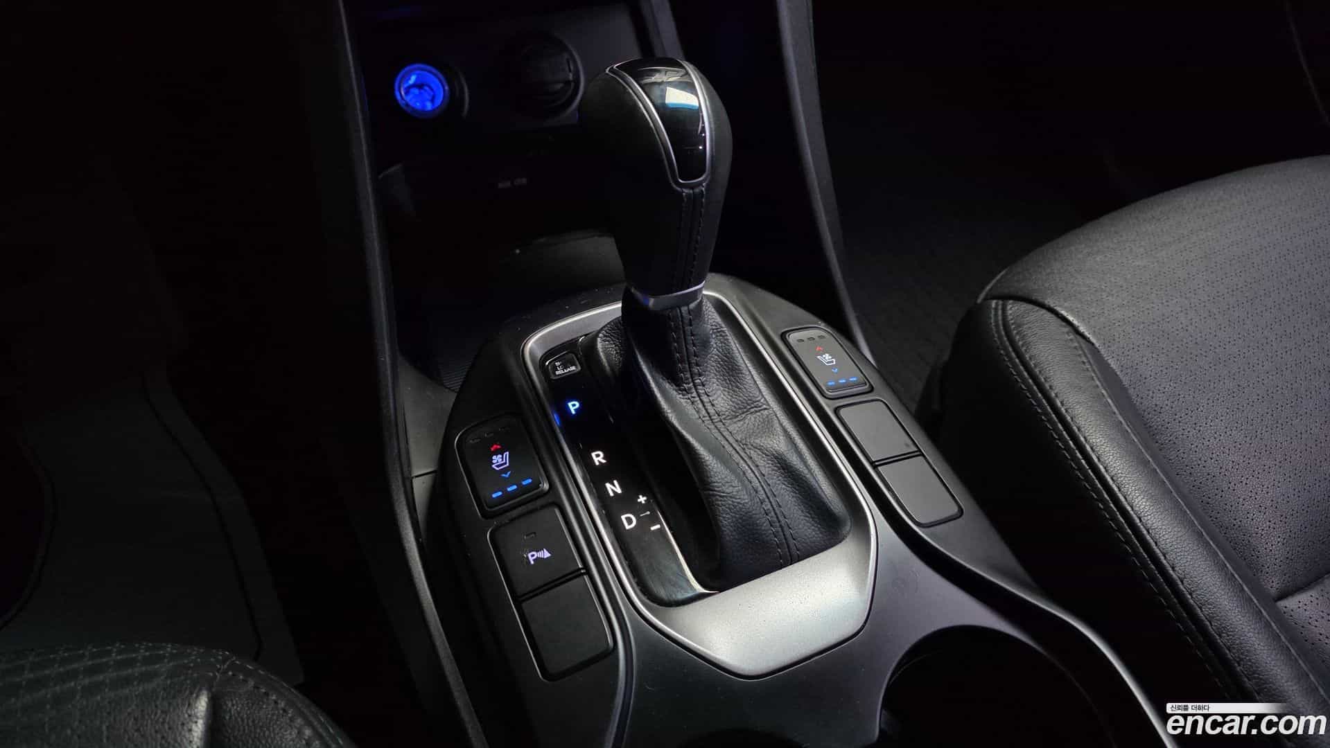 Maxcruz Hyundai 2014.2-INNER-009