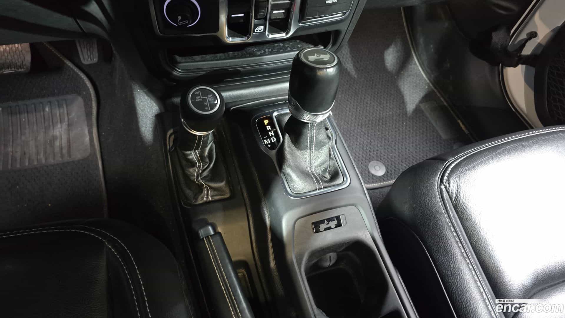 Wrangler Jeep 2021.4-INNER-009