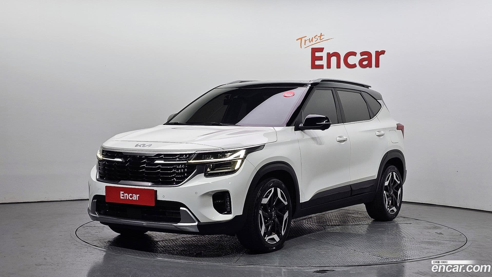Main__Slider__Photo:Seltos Kia 2023.2-0