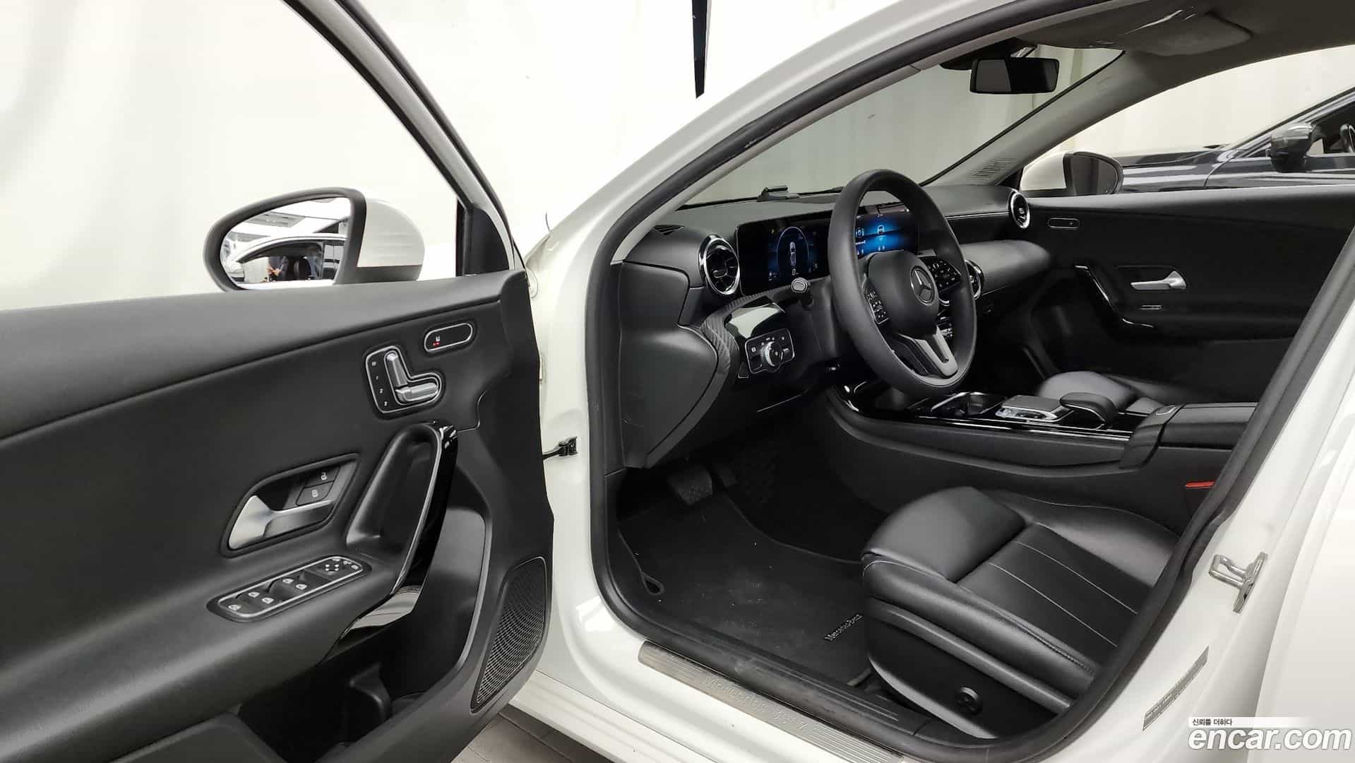 A-Class Mercedes-Benz 2020.11-INNER-010