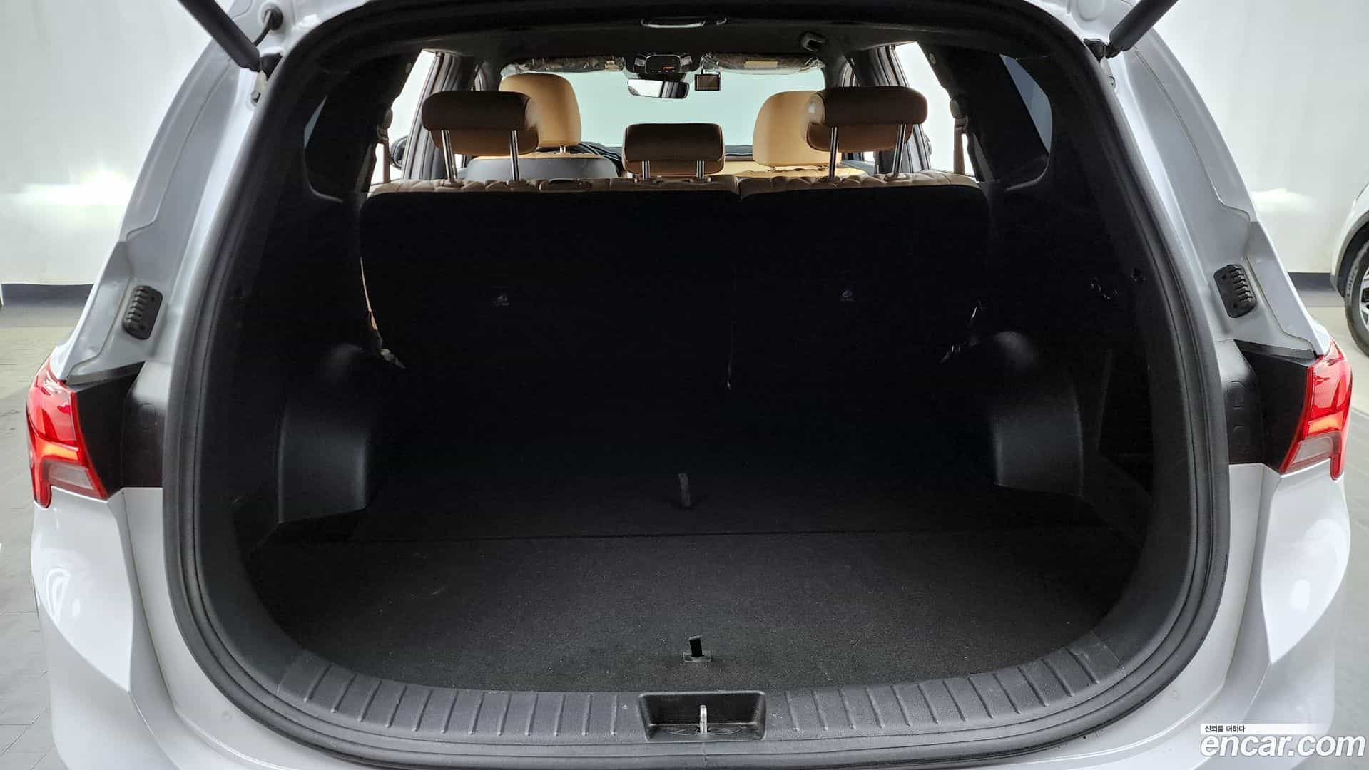 Santafe Hyundai 2021.0-OPTION-024
