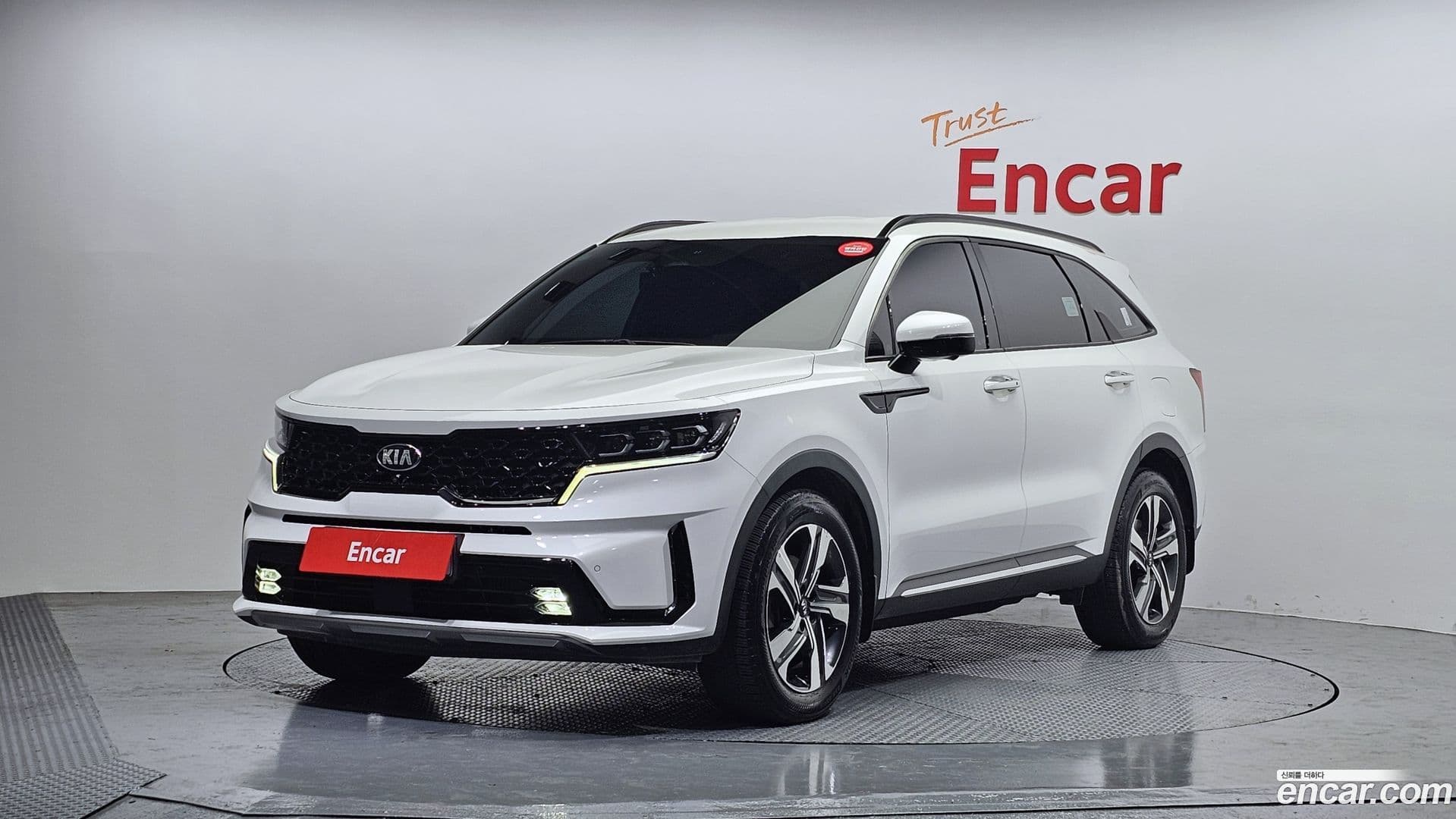 Main__Slider__Photo:Sorento Kia 2021.1-0
