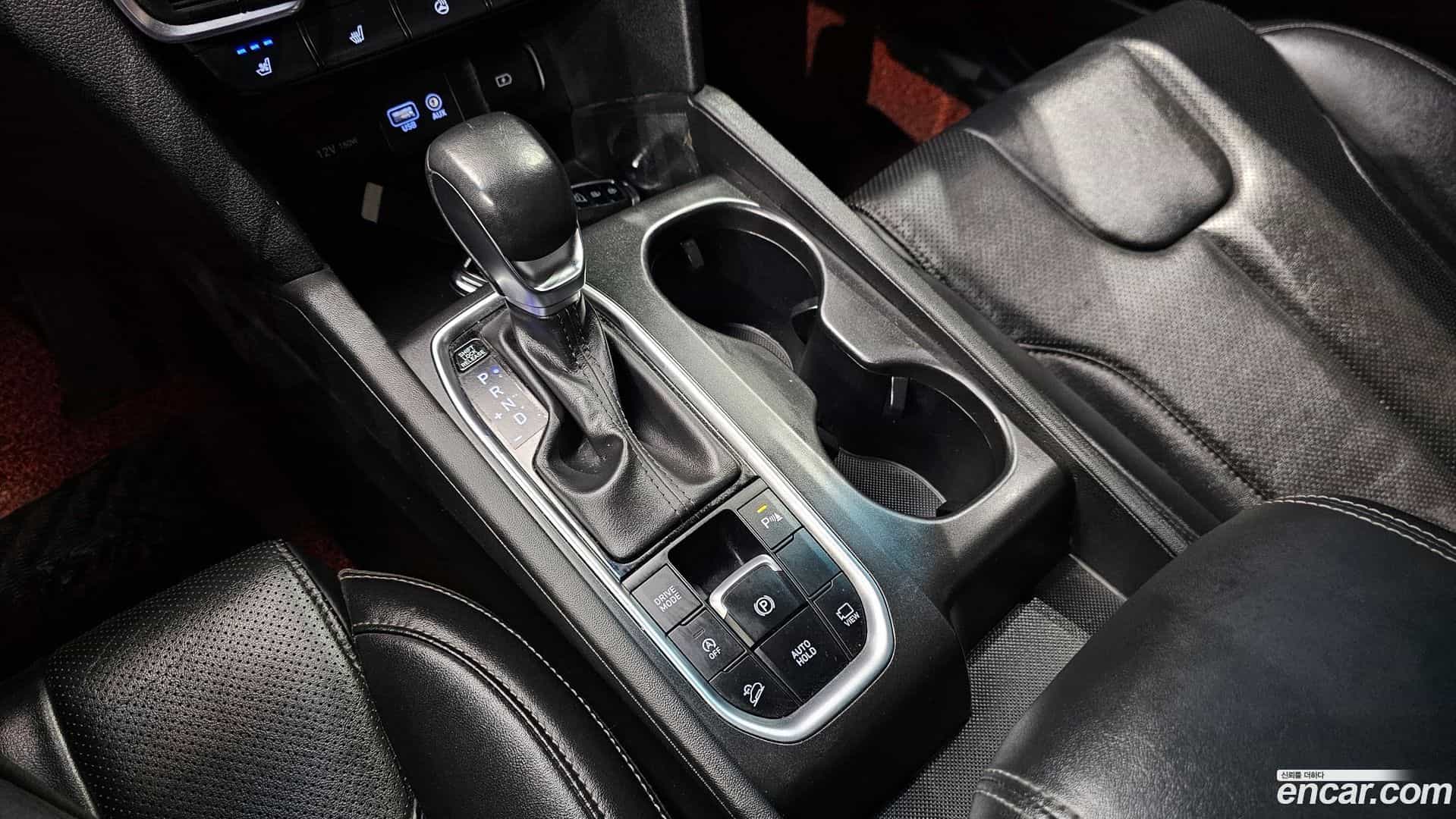 Santafe Hyundai 2018.10-INNER-009