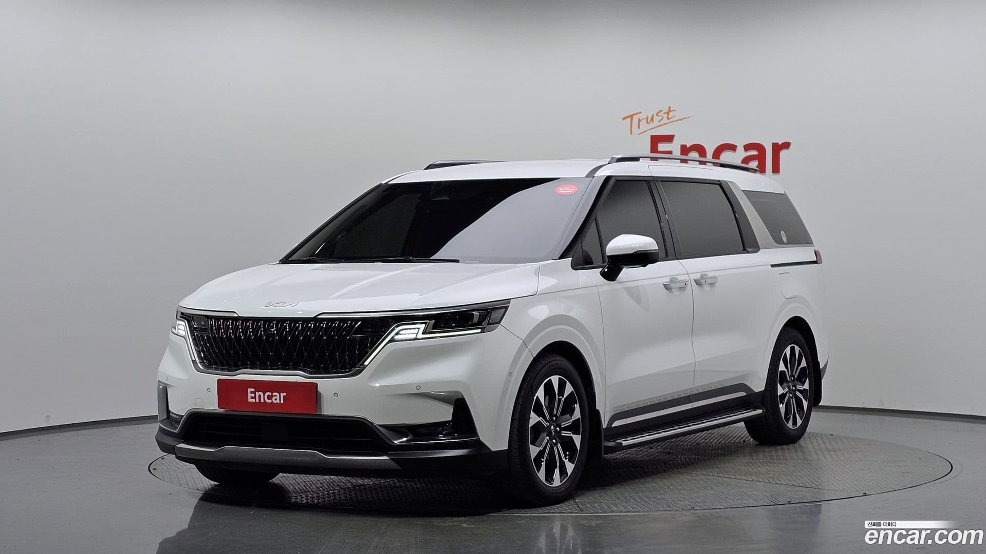 Main__Slider__Photo:Canival Kia 2021.11-0