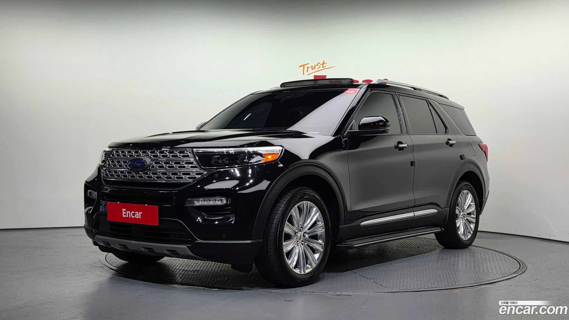 Main__Slider__Photo:Explorer Ford 2020.6-0