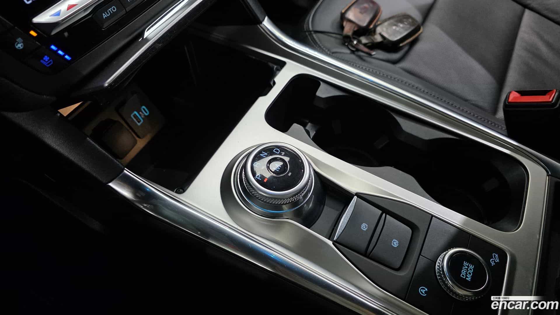 Explorer Ford 2020.6-INNER-009