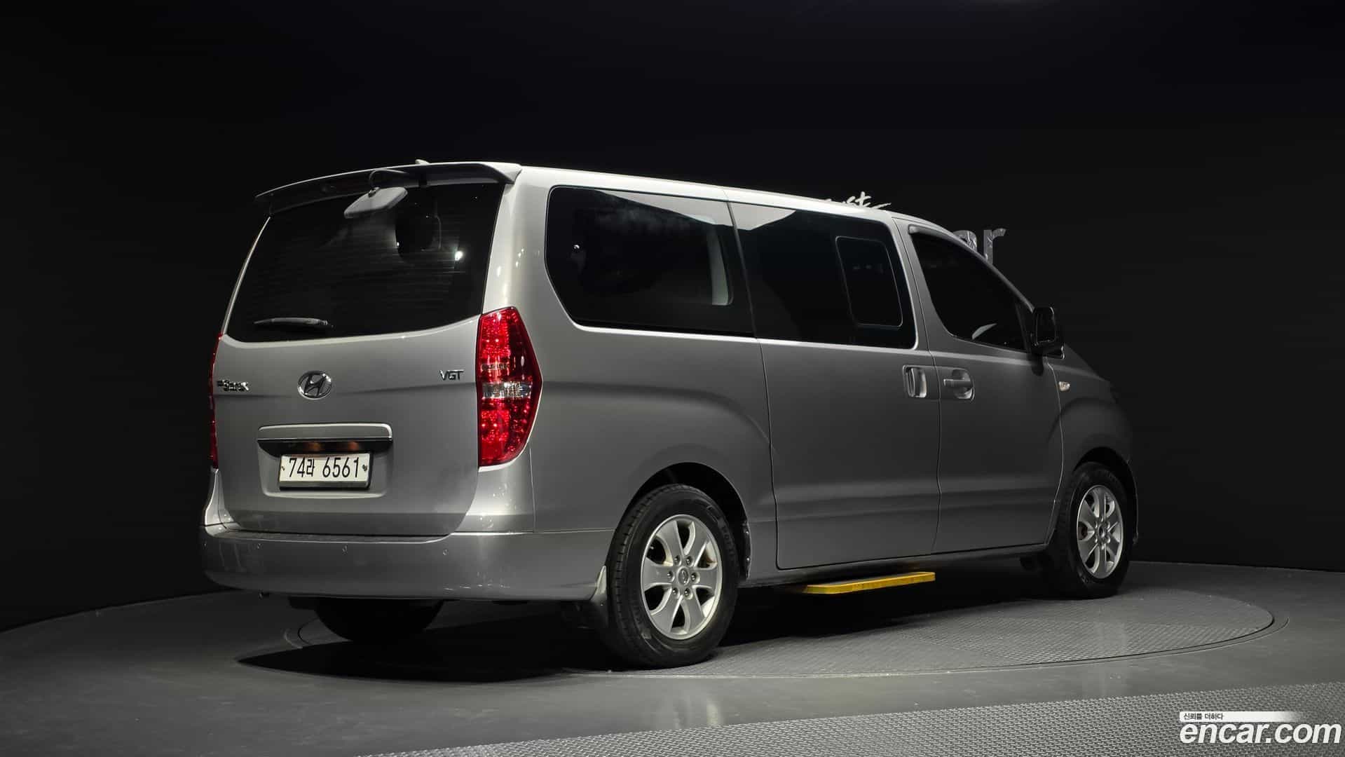 Starex Hyundai 2019.6-OUTER-002