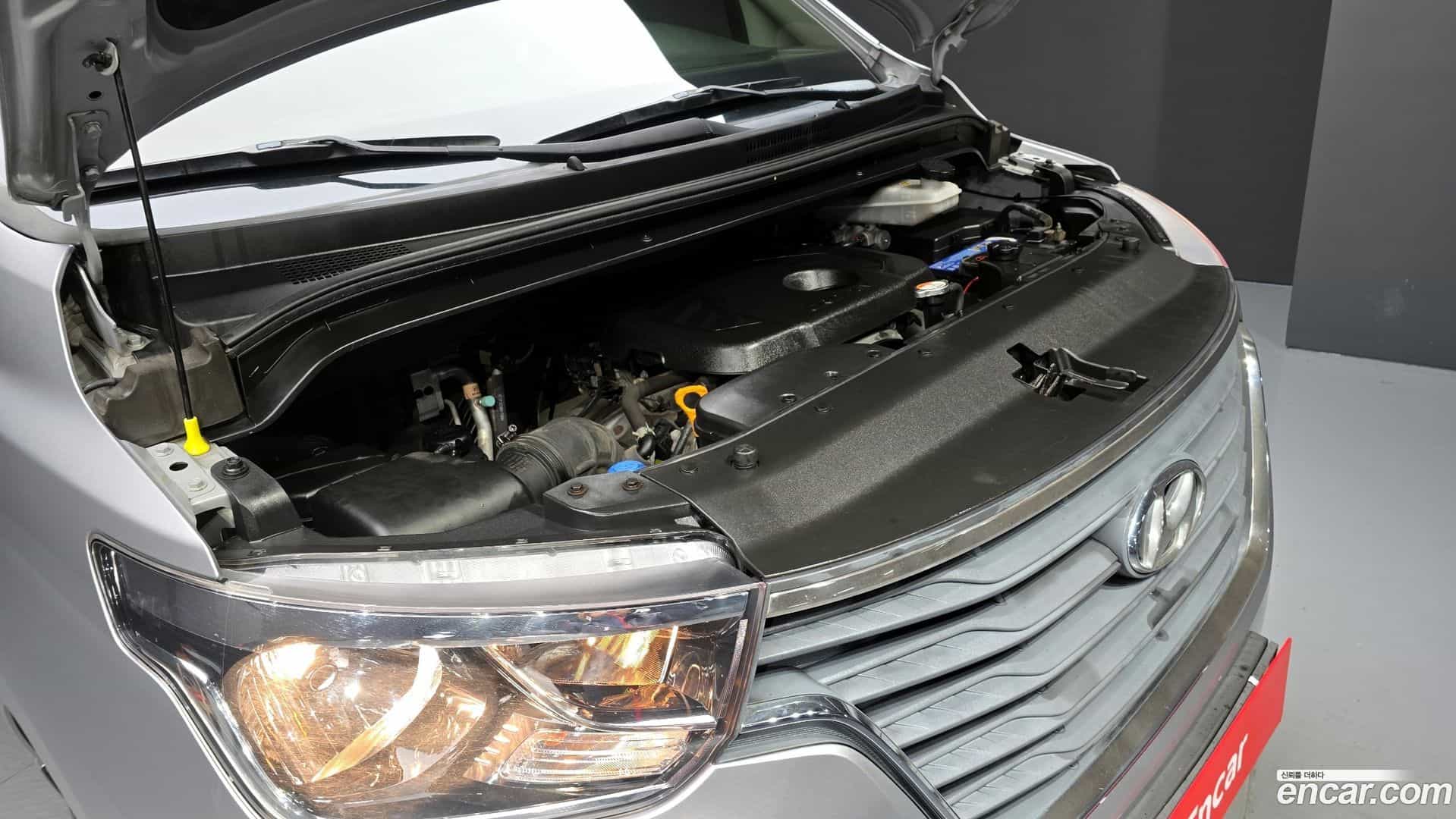 Starex Hyundai 2019.6-INNER-006
