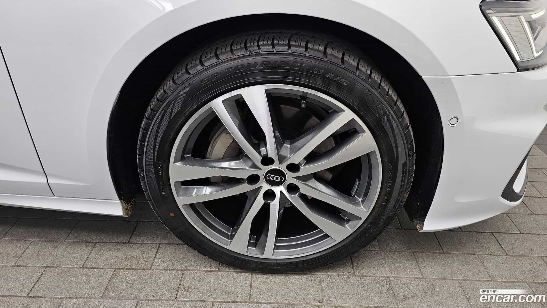 A6 Audi 2021.10-OUTER-005