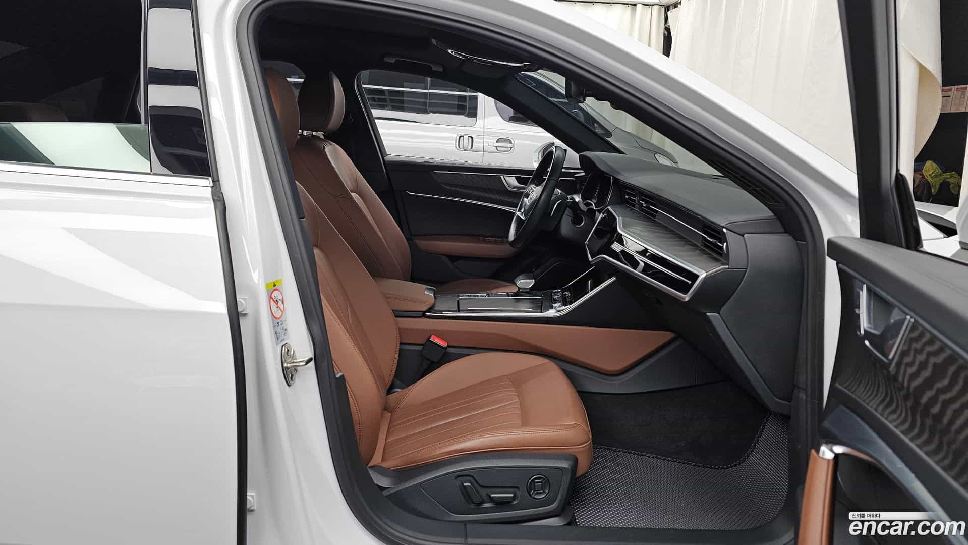 A6 Audi 2021.10-OPTION-015