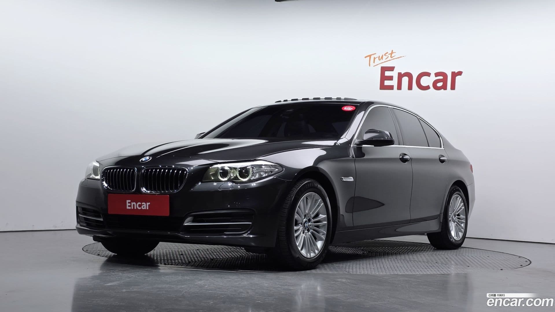 Main__Slider__Photo:5-Series BMW 2014.0-0