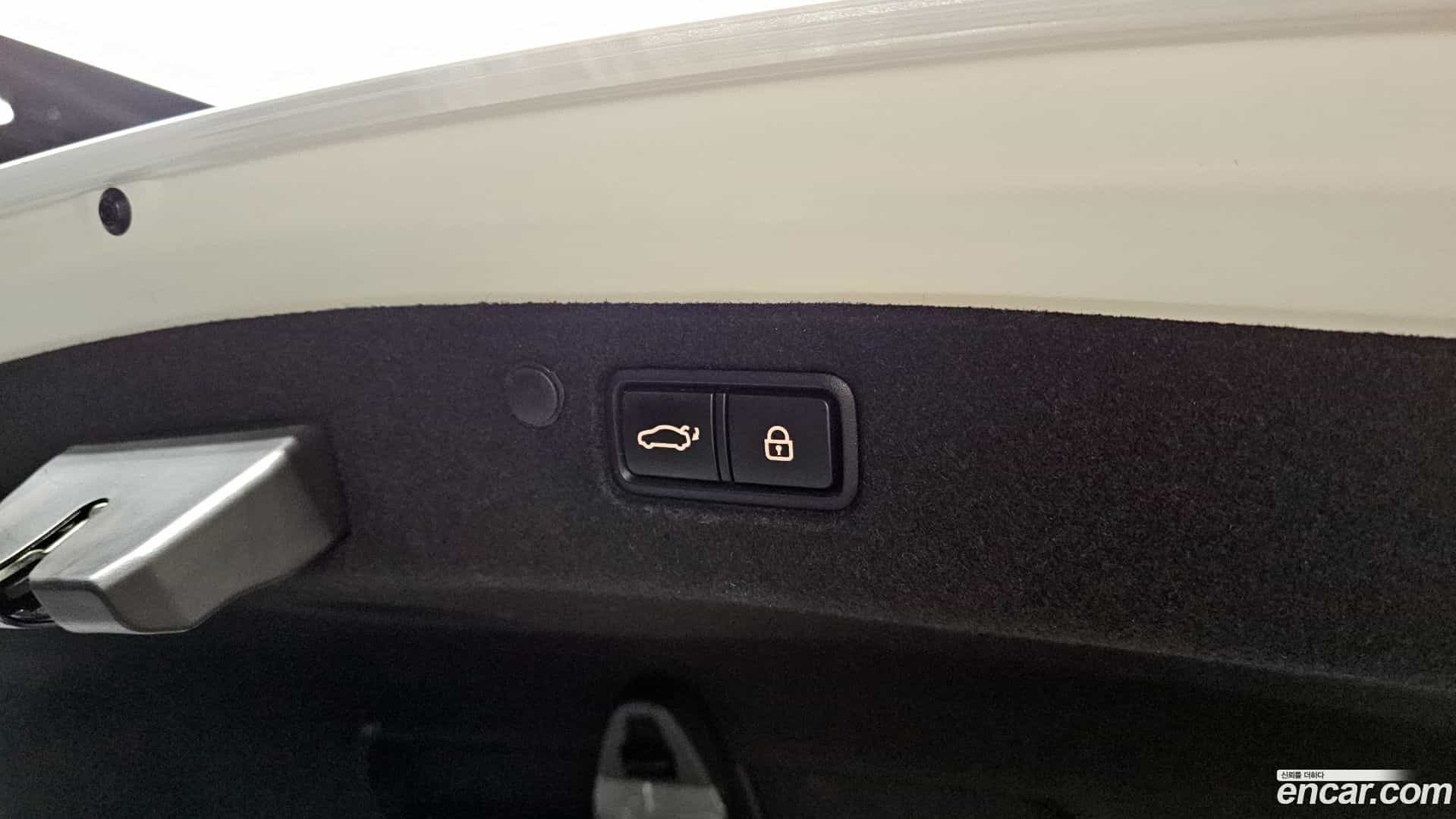 Grandeur Hyundai 2021.6-OPTION-024