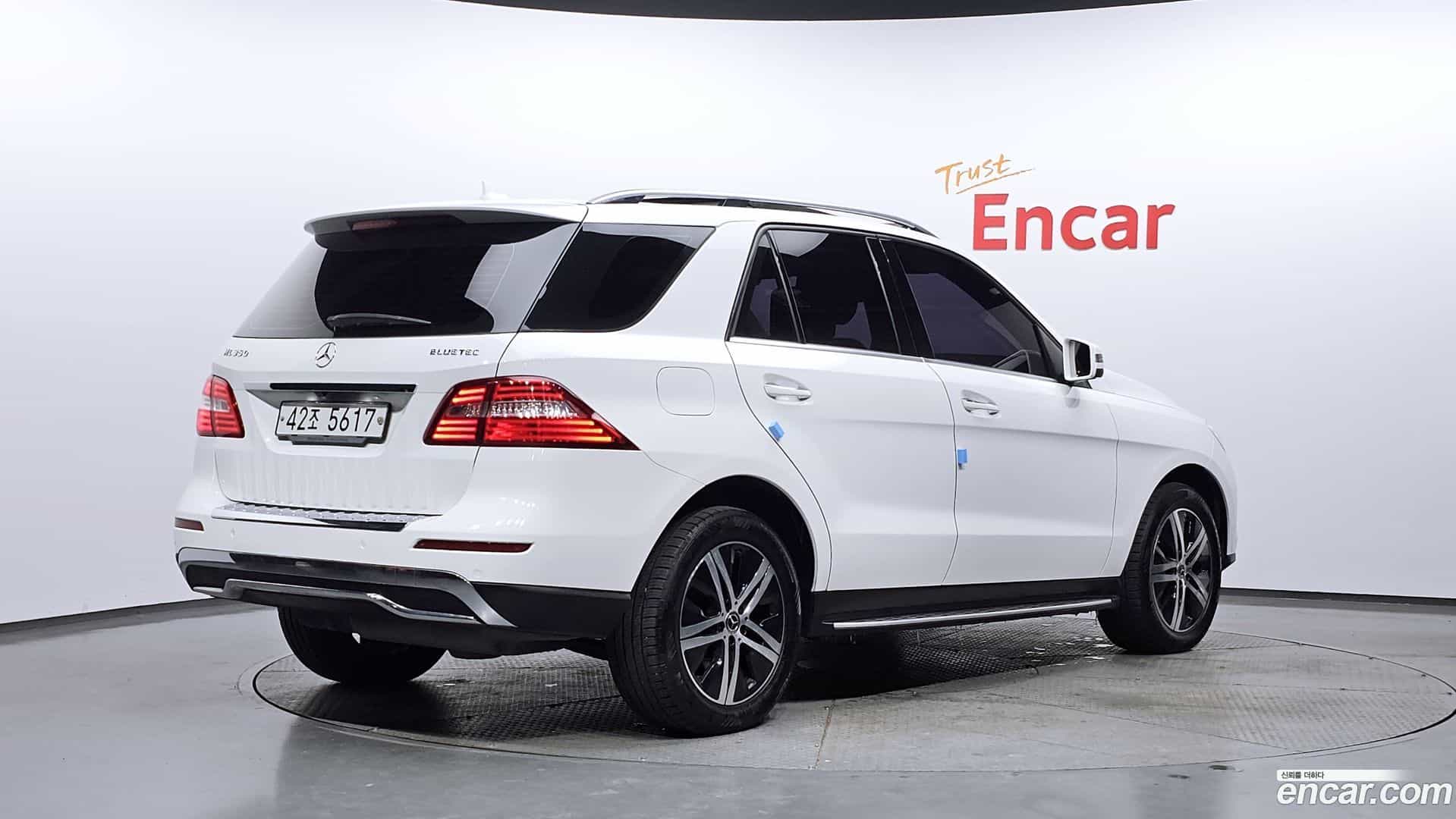 M-class Mercedes-Benz 2014.4-OUTER-002