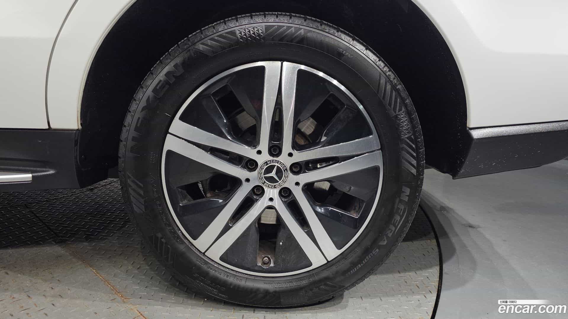 M-class Mercedes-Benz 2014.4-OUTER-005
