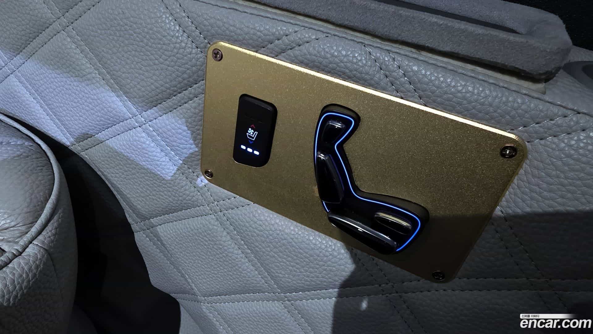 Starex Hyundai 2019.2-OPTION-022