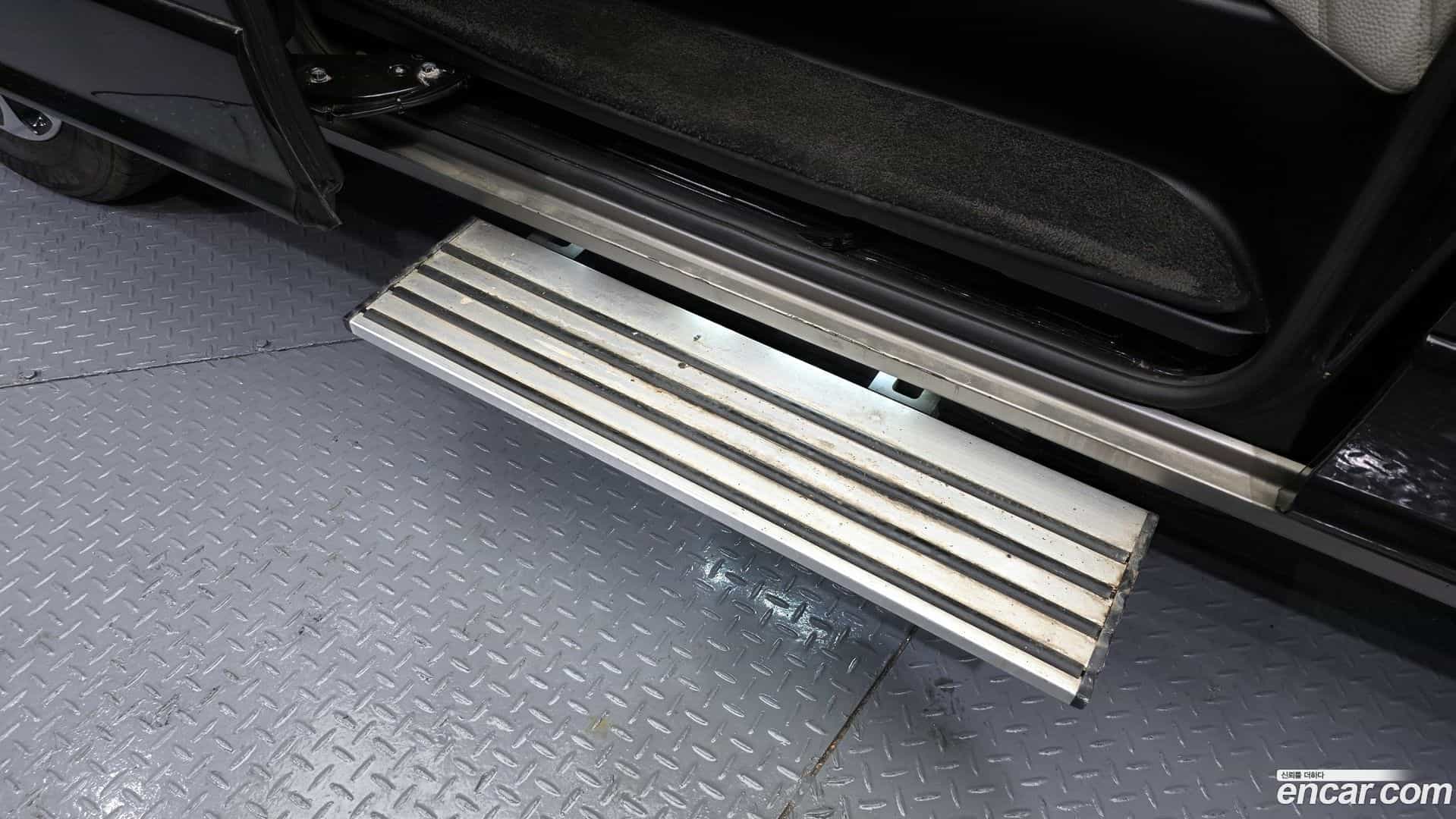 Starex Hyundai 2019.2-OPTION-023