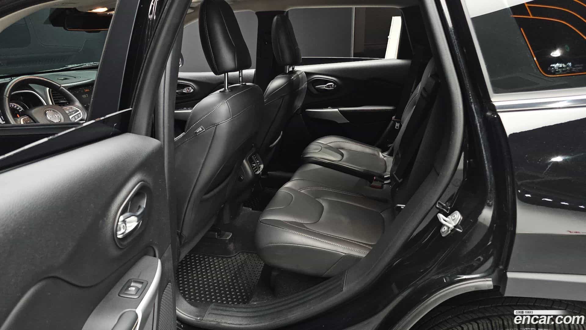 Cherokee Jeep 2017.11-OPTION-016