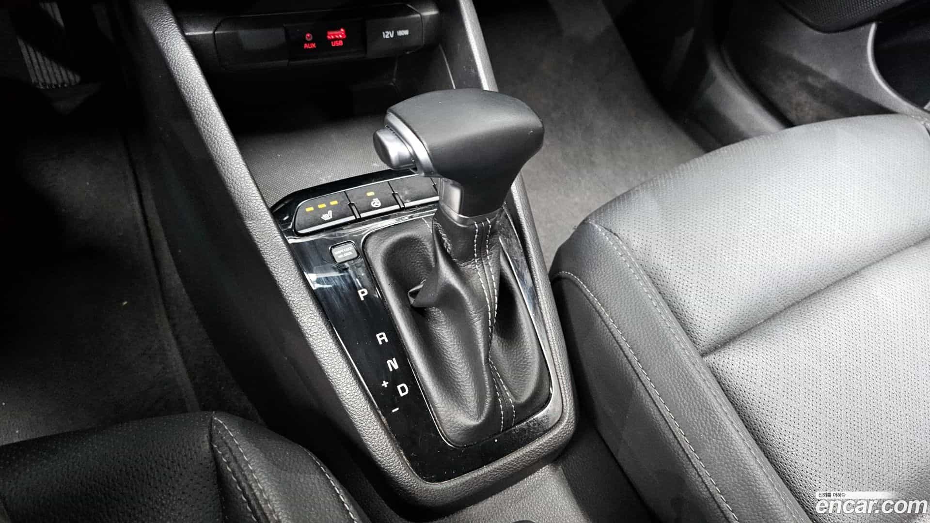 Stonic Kia 2019.0-INNER-009