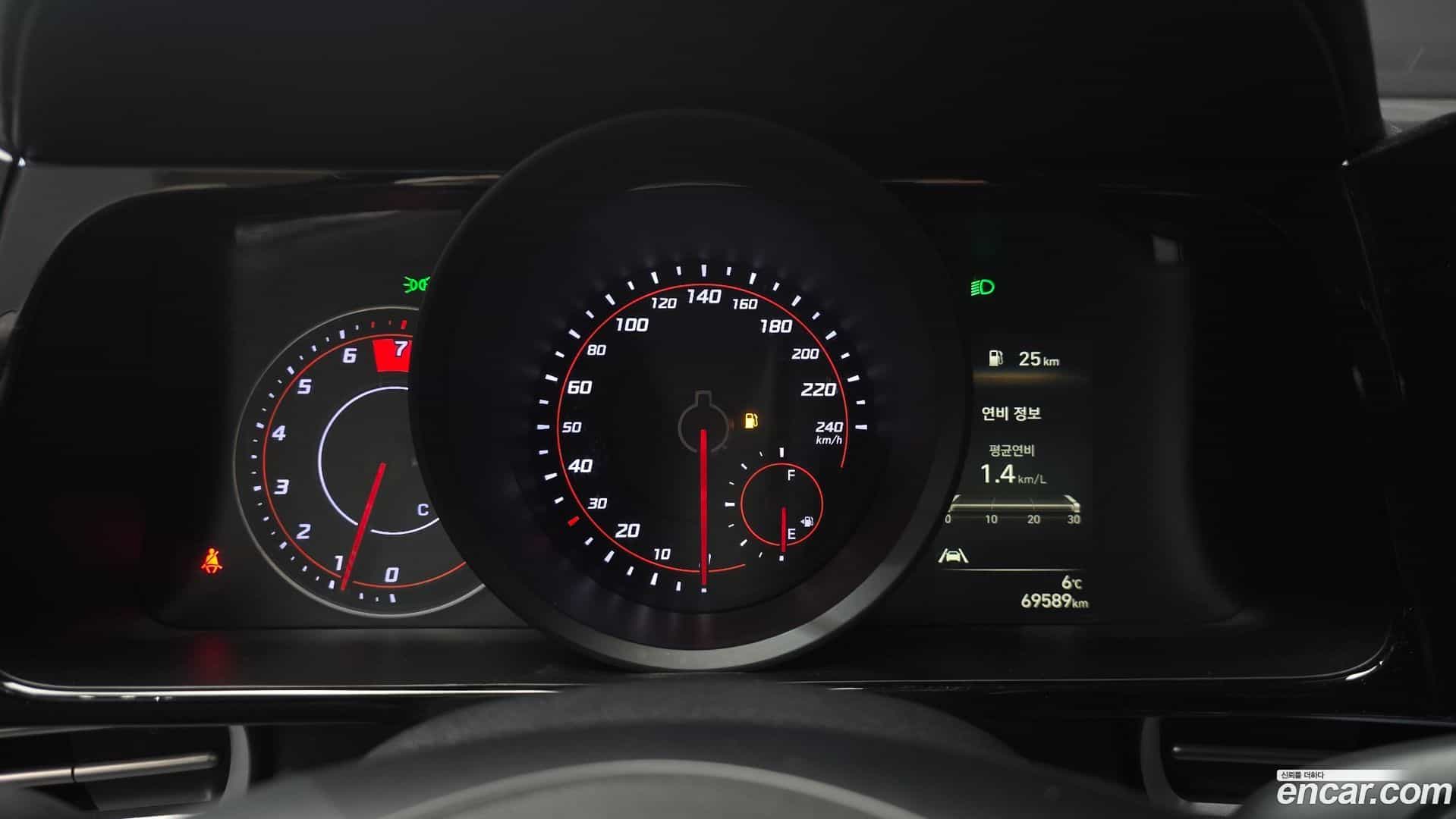 AVANTE Hyundai 2022.10-INNER-008