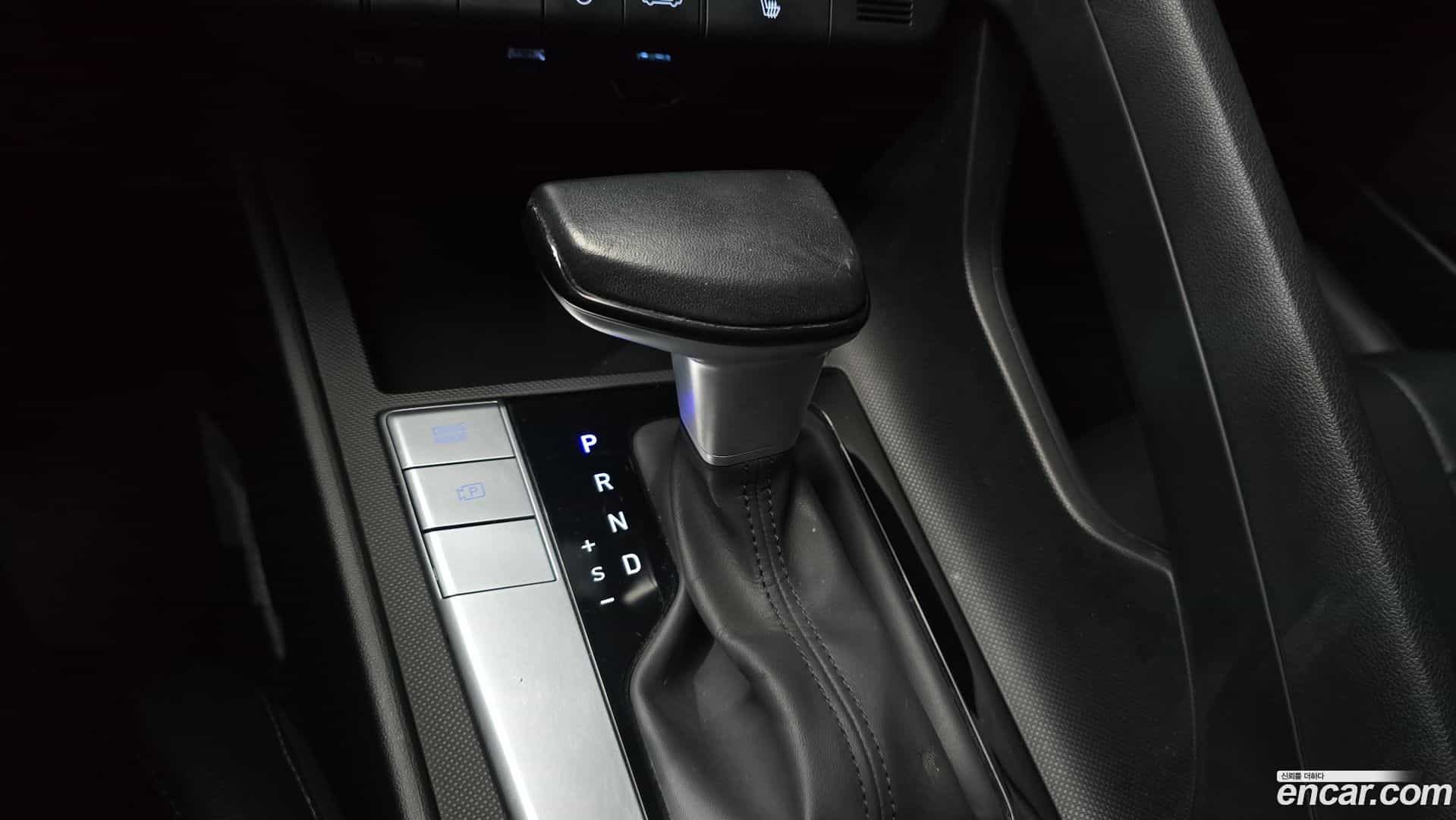 AVANTE Hyundai 2022.10-INNER-009